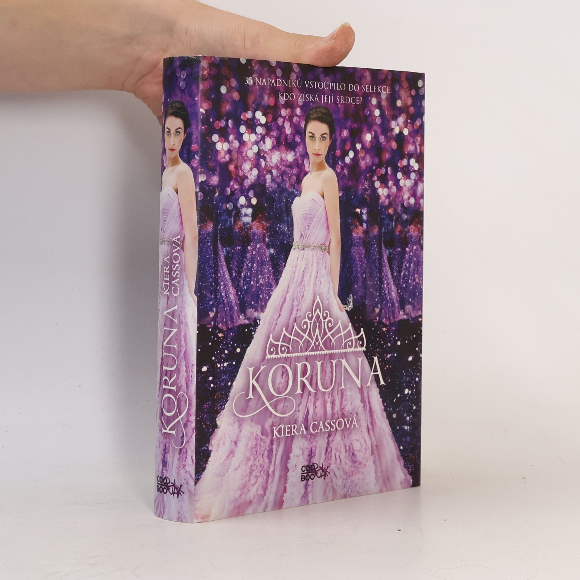 Kiera Cass Koruna