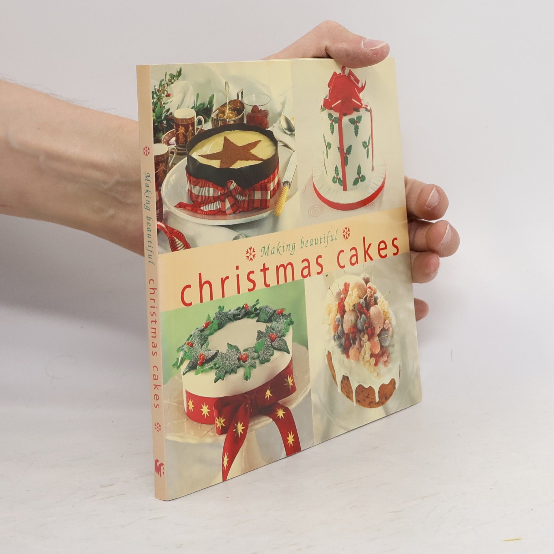 Merehurst Editors Making Beautiful Christmas Cakes