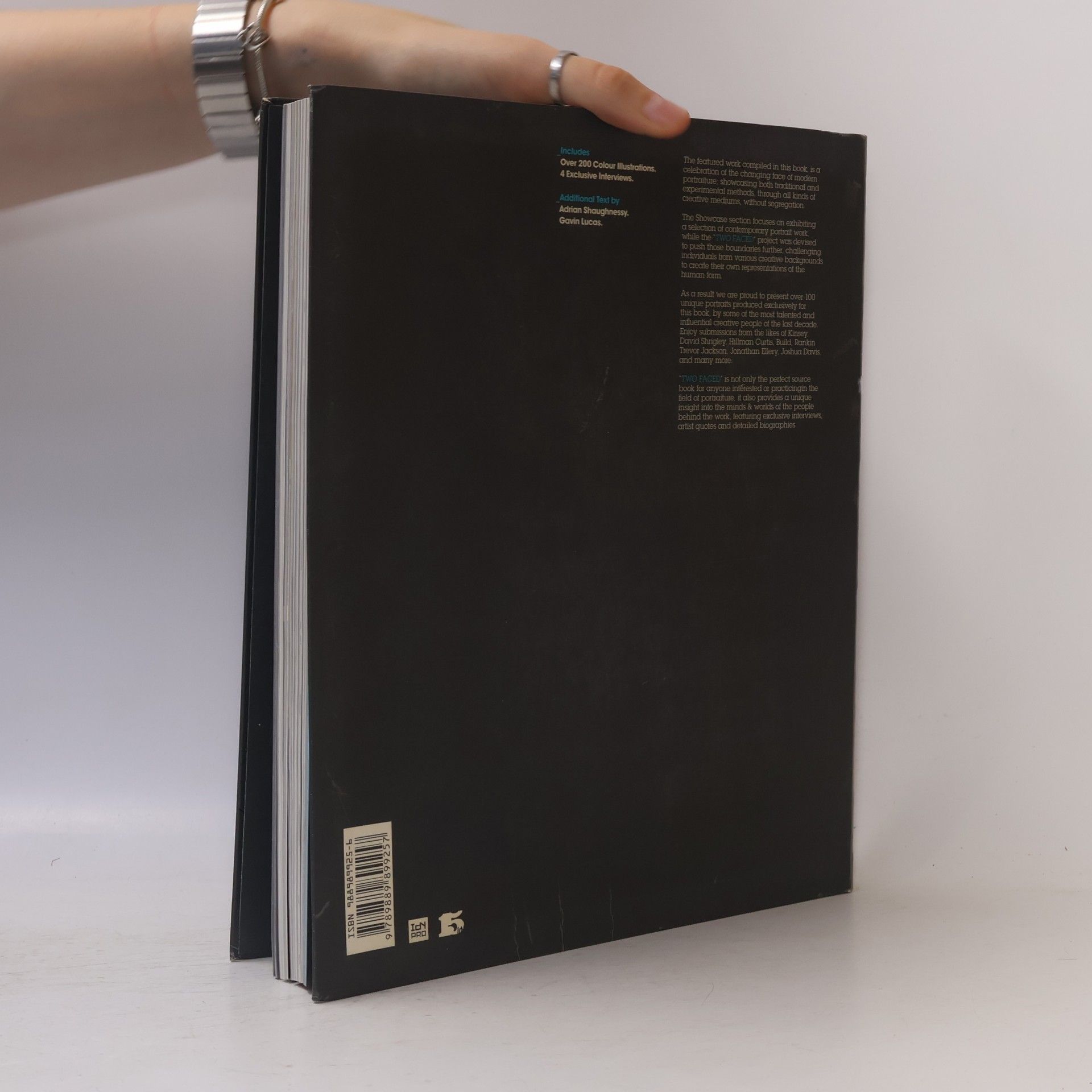 Collectif d'auteurs Two faced. The Changing Face of Portraiture