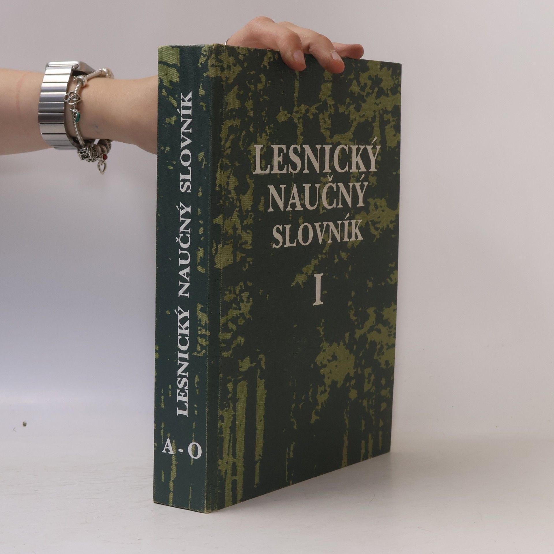 Věra Vlková Lesnický naučný slovník I. díl, A - O