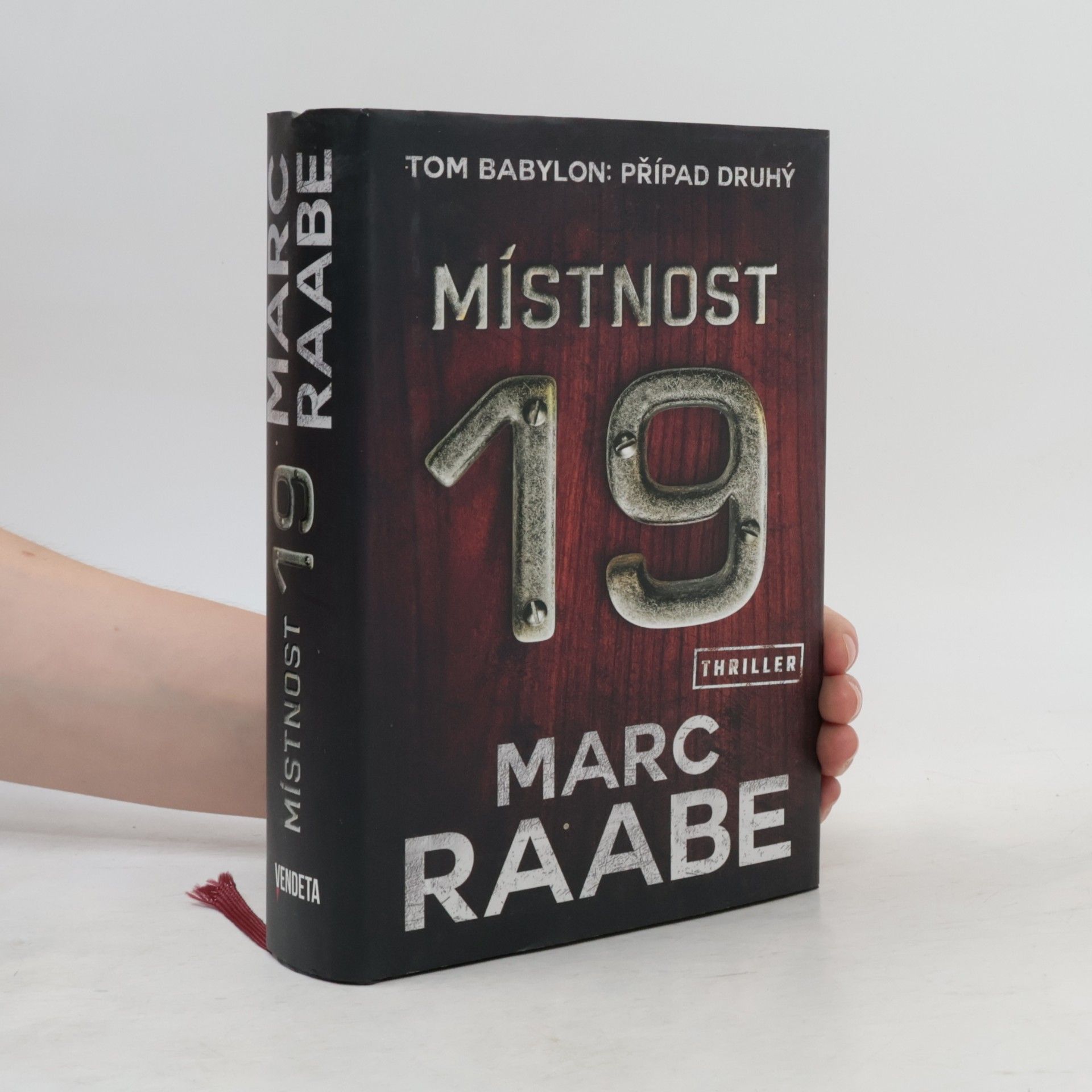 Marc Raabe Místnost 19