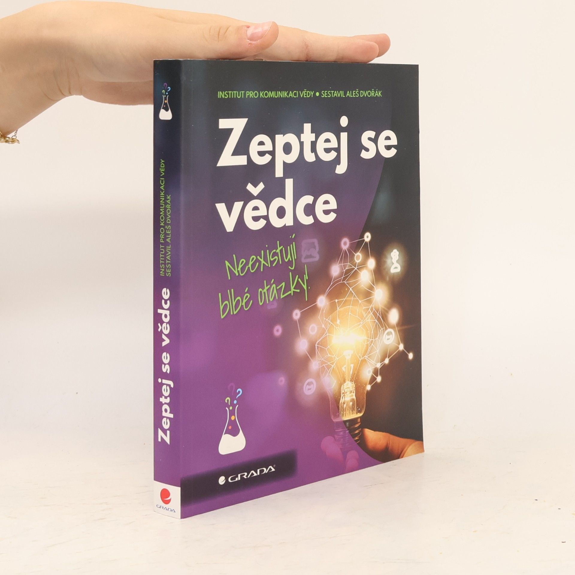AA.VV. Zeptej se vědce