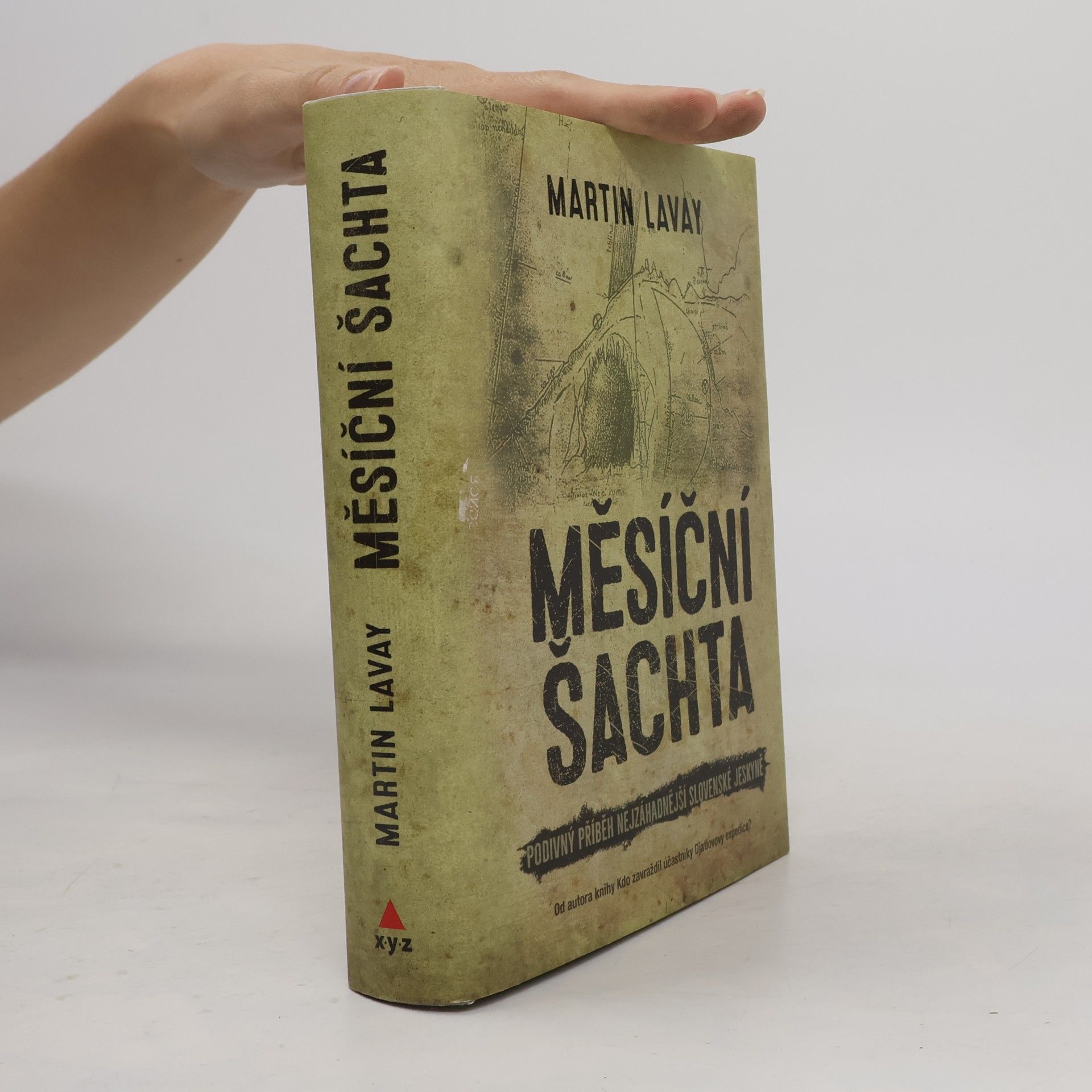 Martin Lavay Měsíční šachta