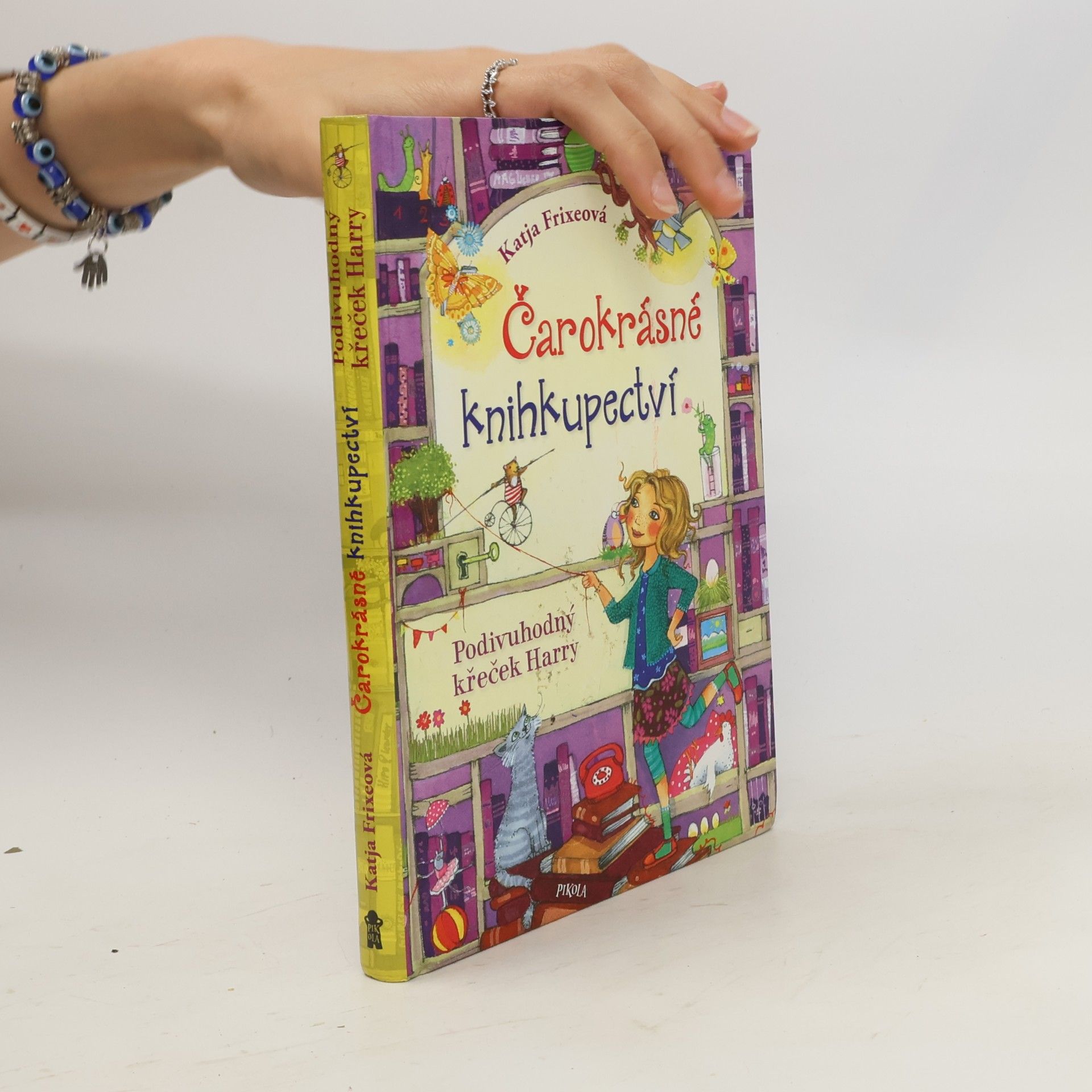 Katja Frixe Čarokrásné knihkupectví. Podivuhodný křeček Harry
