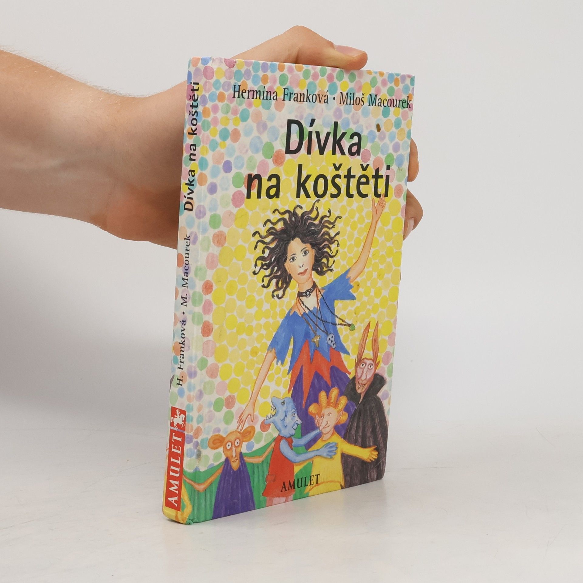 Miloš Macourek Dívka na koštěti
