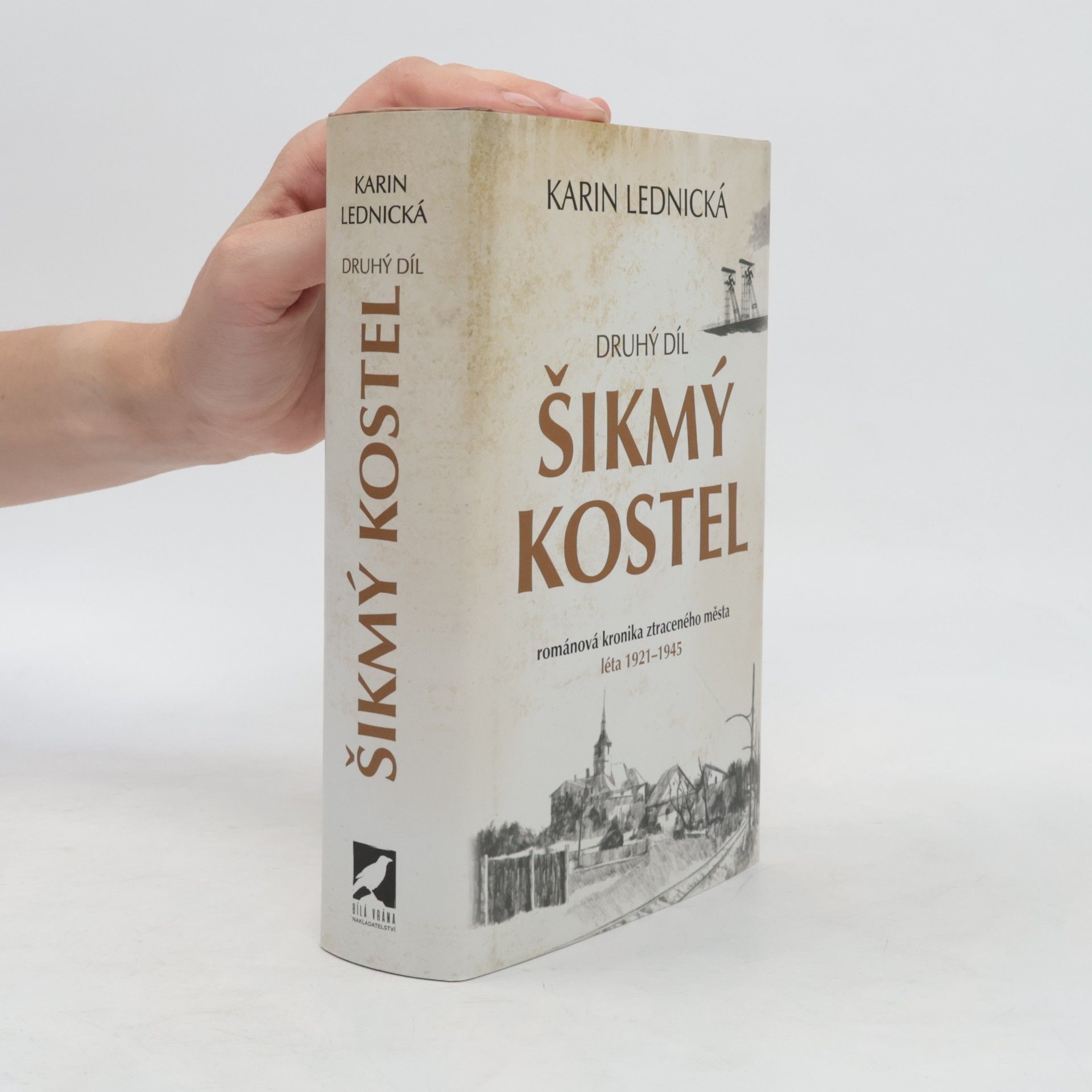 Karin Lednická Šikmý kostel 2