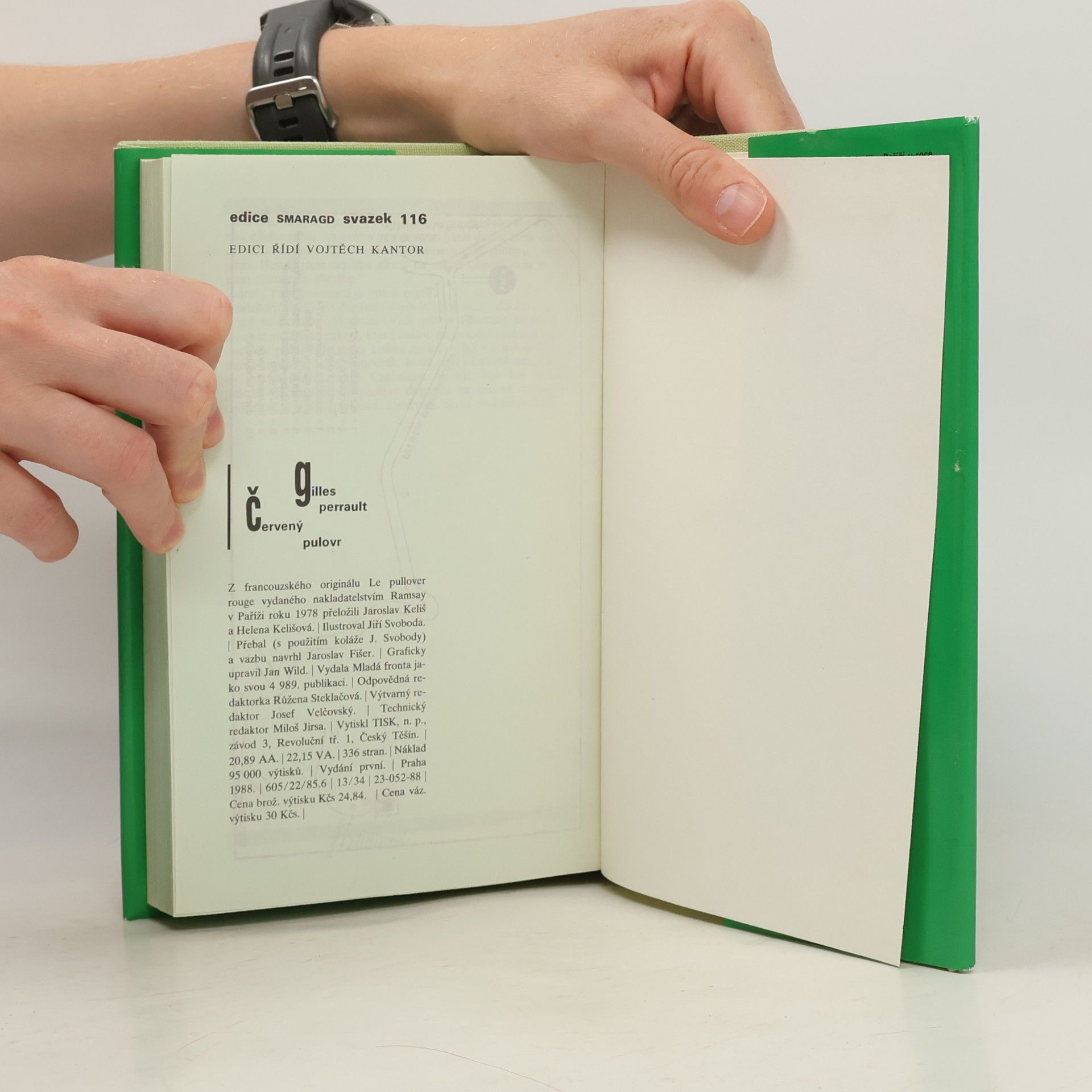 Gilles Perrault Červený pulovr