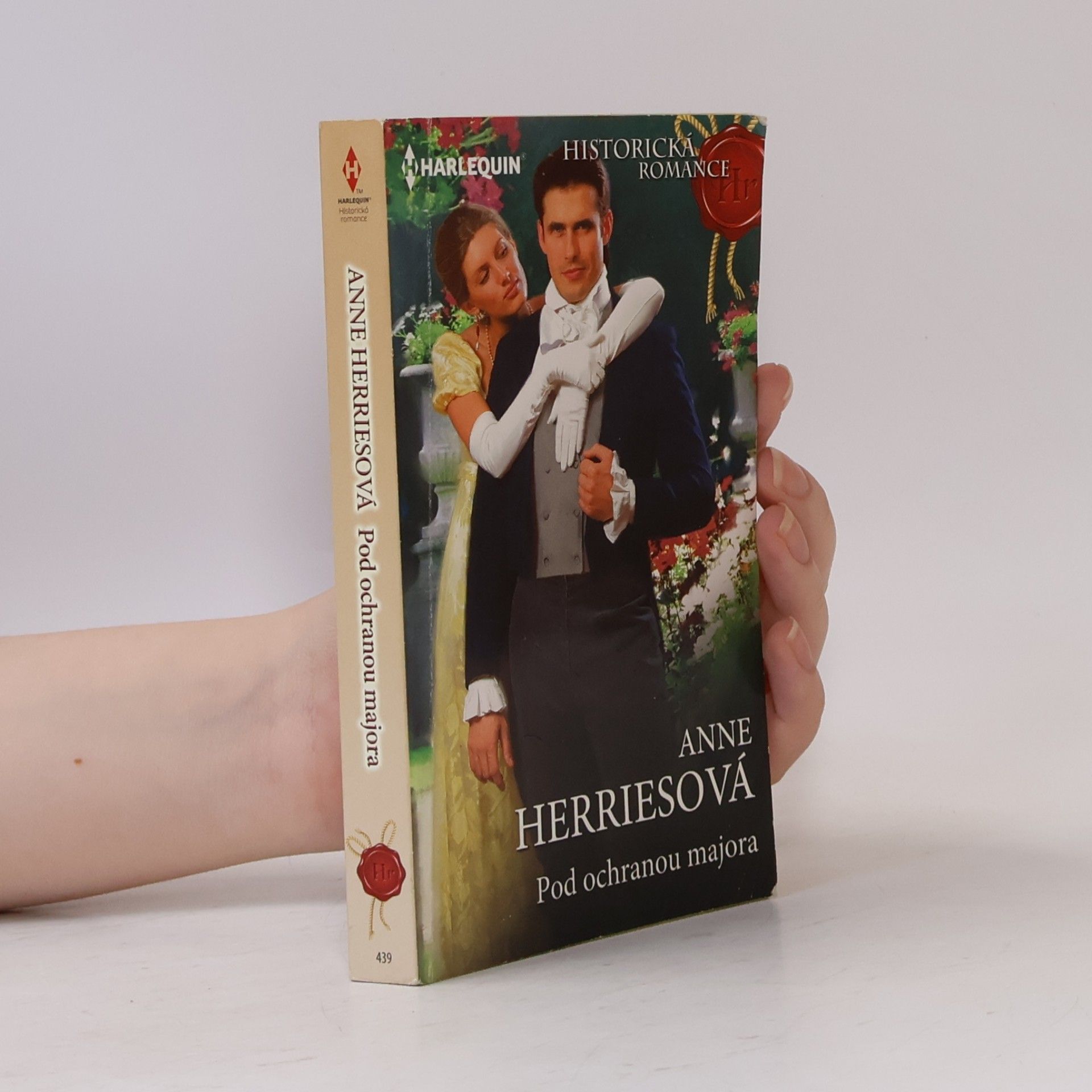 Anne Herries Pod ochranou majora