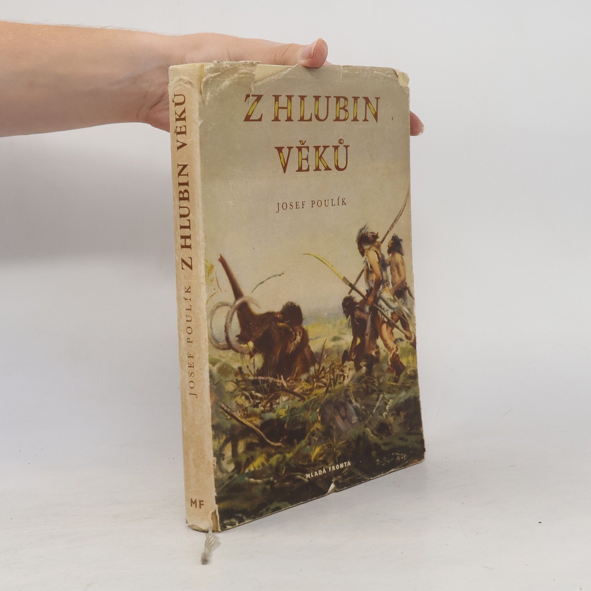 Josef Poulík Z hlubin věků
