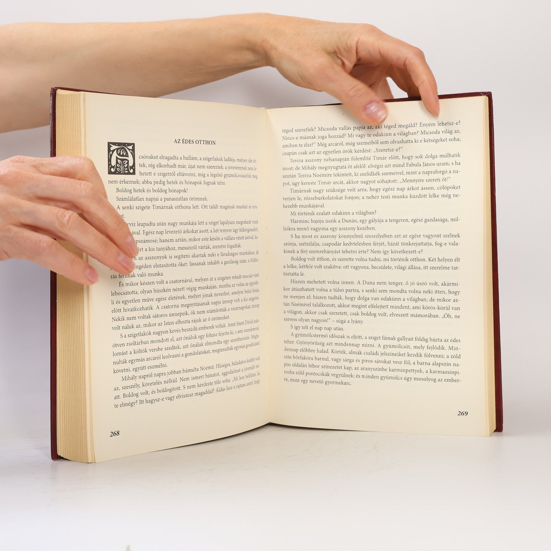 Collectif d'auteurs Három város
