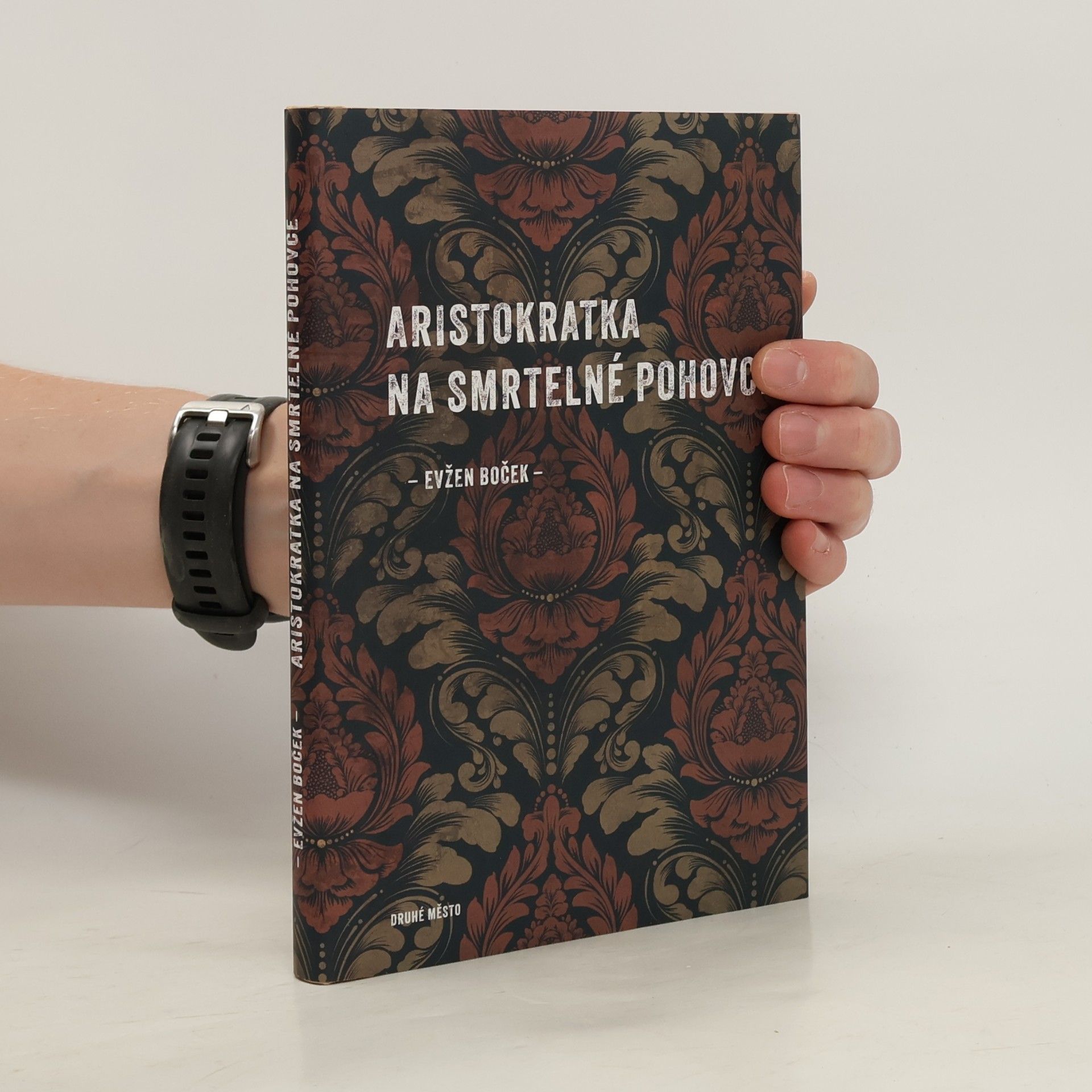 Aristokratka na smrtelné pohovce