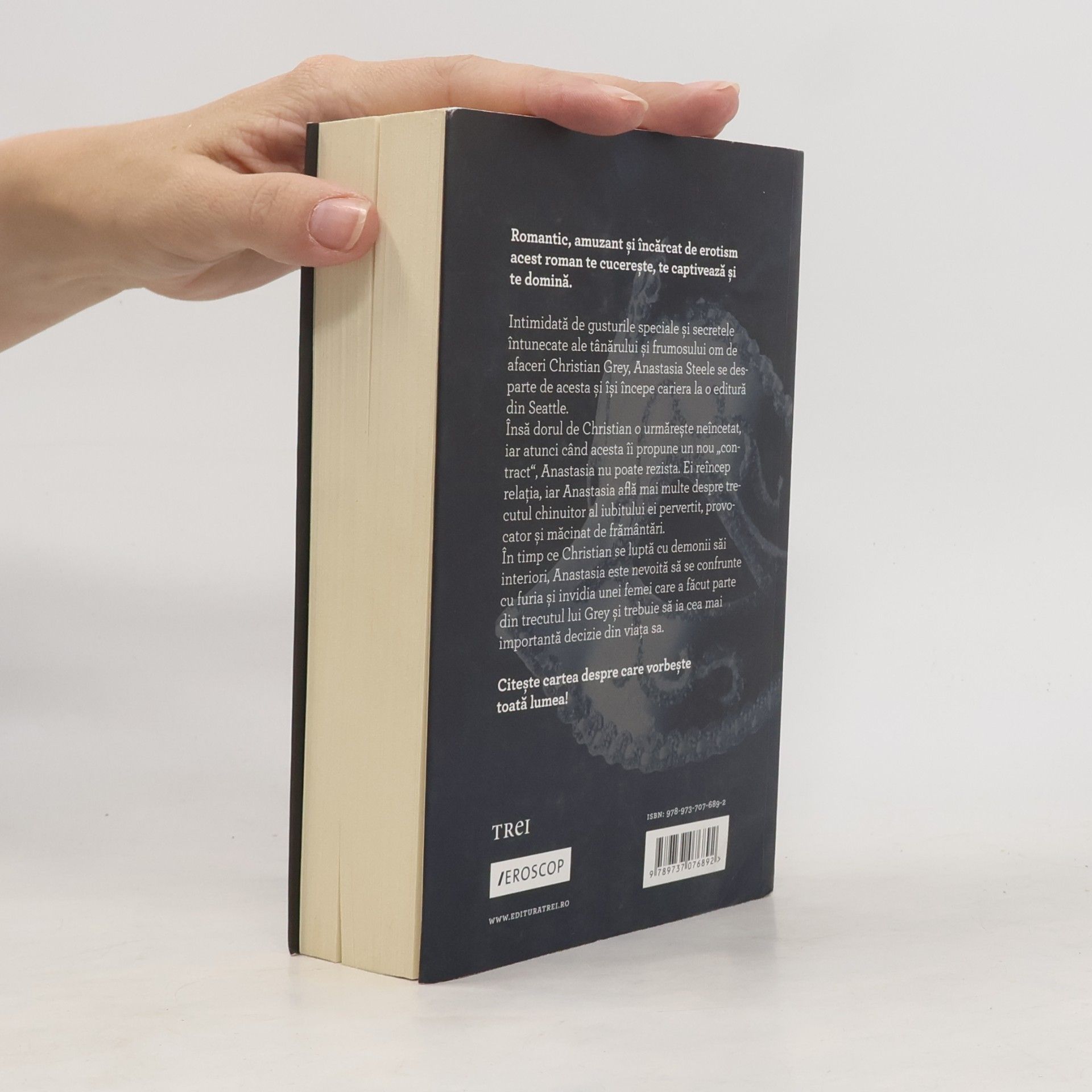 E. L. James Fifty Shades - 2: Cincizeci de umbre întunecate