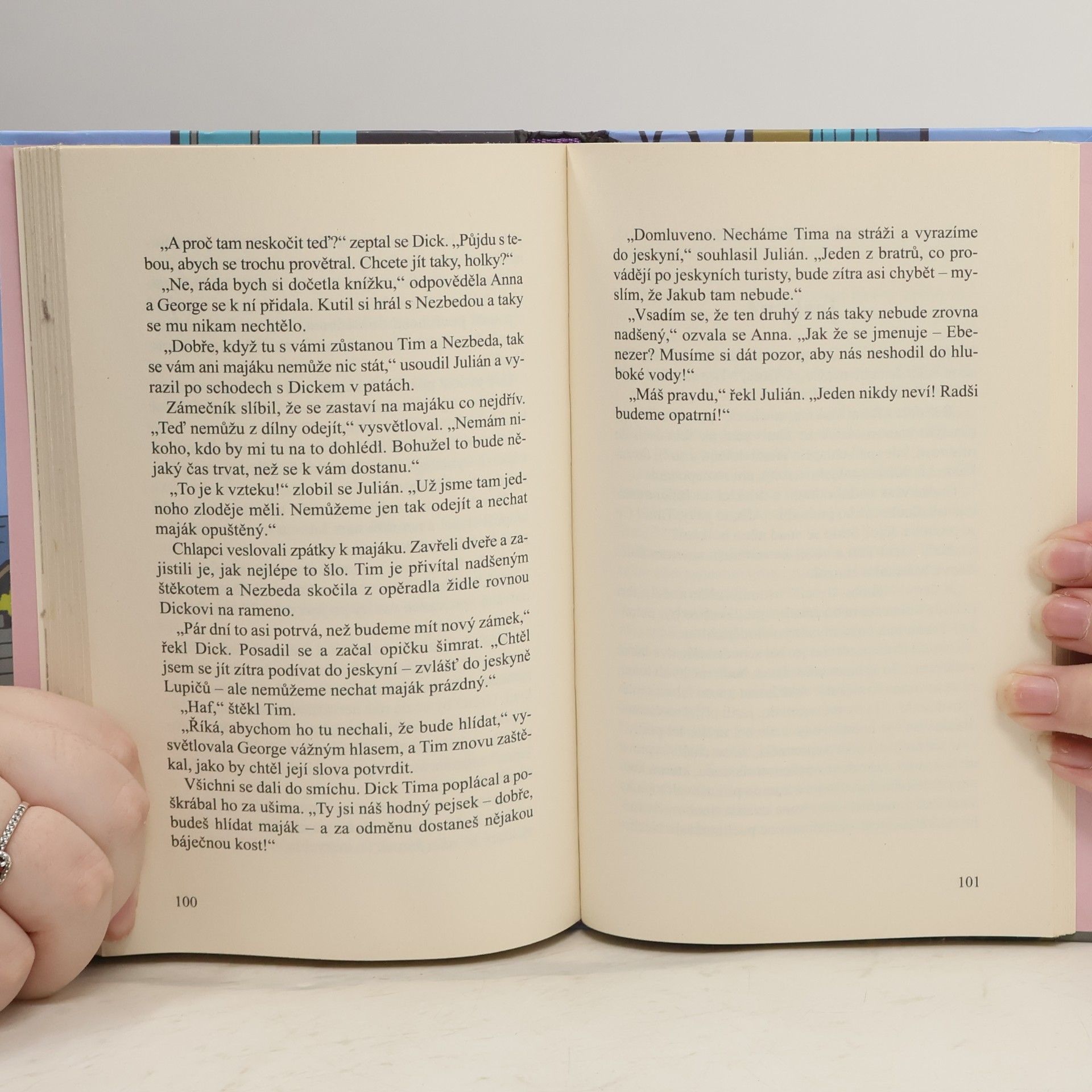 Enid Blyton Správná pětka na Ďáblových skalách