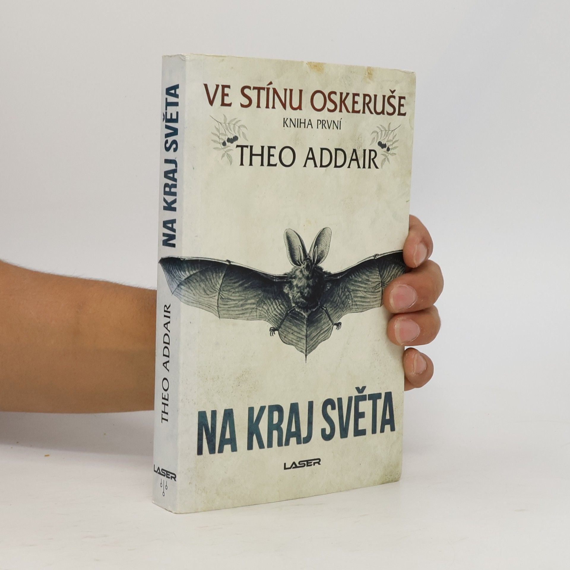 Theo Addair Na kraj světa