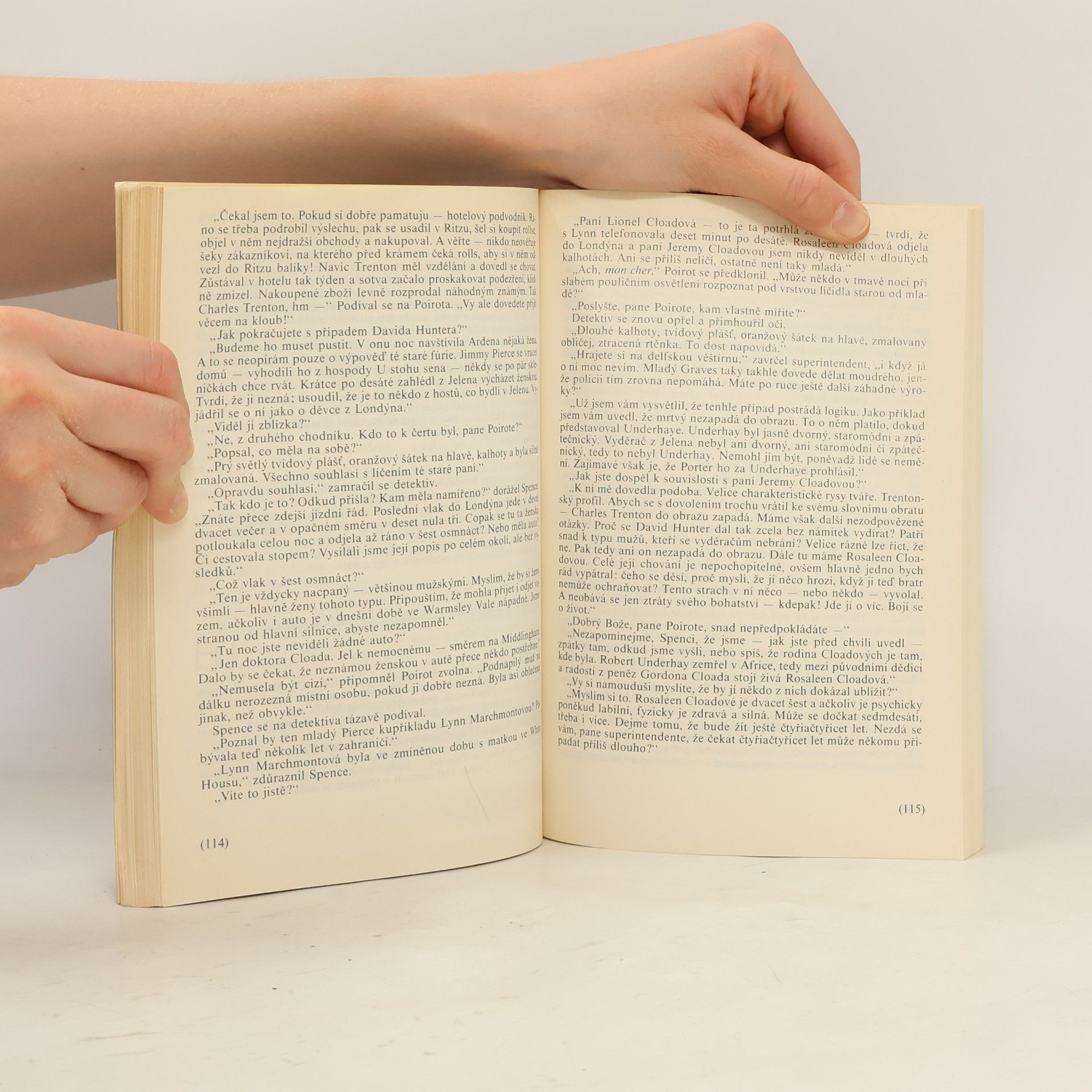 Agatha Christie Čas přílivu. Tragédie o třech jednáních