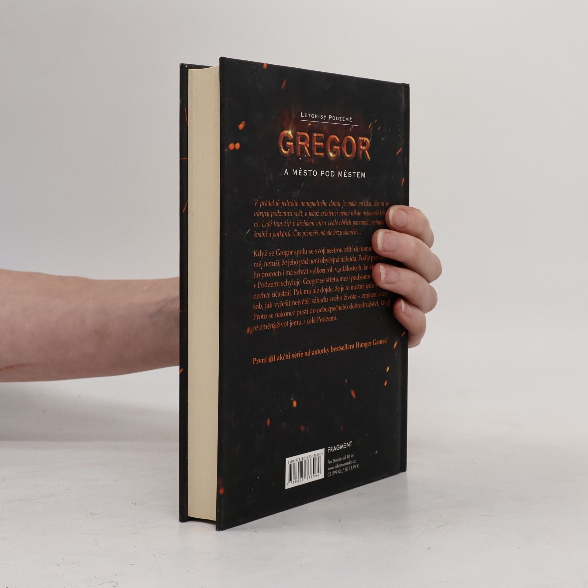 Suzanne Collins Letopisy Podzemě. Gregor a město pod městem