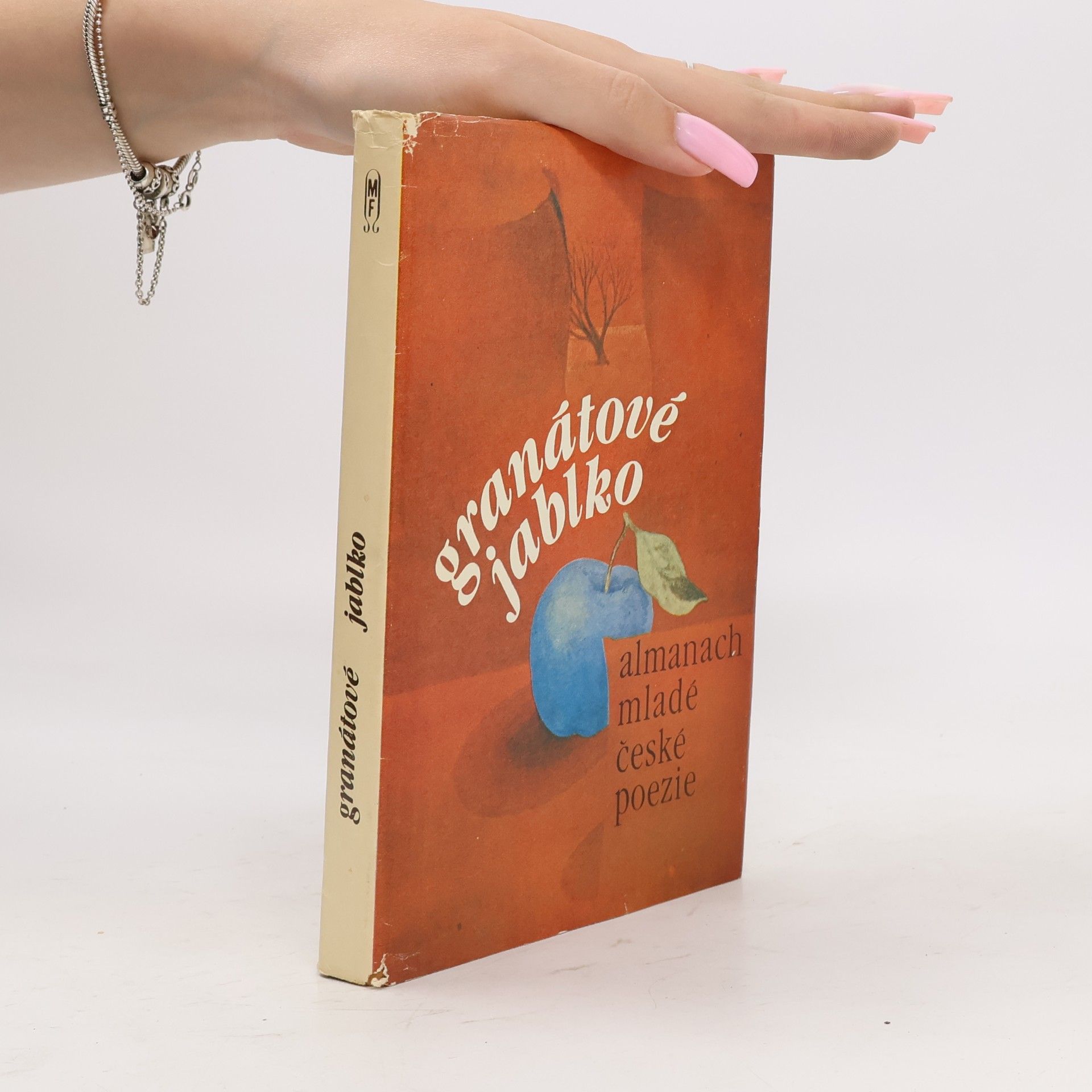 Kolektiv autorů Granátové jablko. Almanach mladé české poezie.