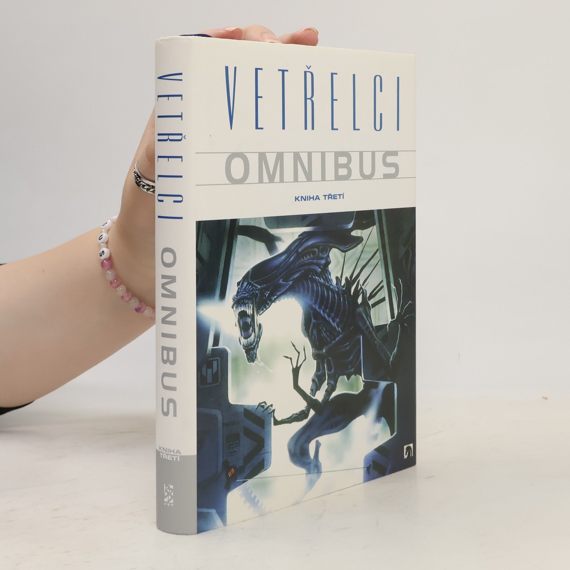 Kolektiv autorů Vetřelci omnibus. Kniha třetí