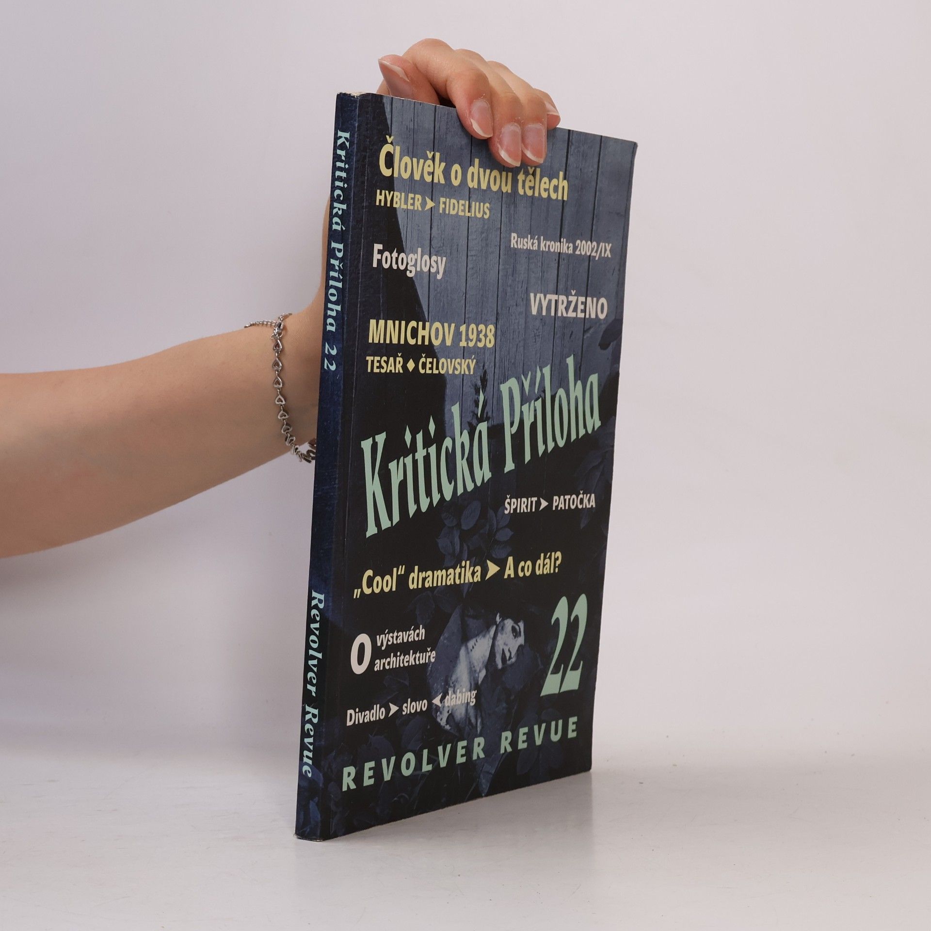 Autores varios Kritická Příloha 22., Revolver revue