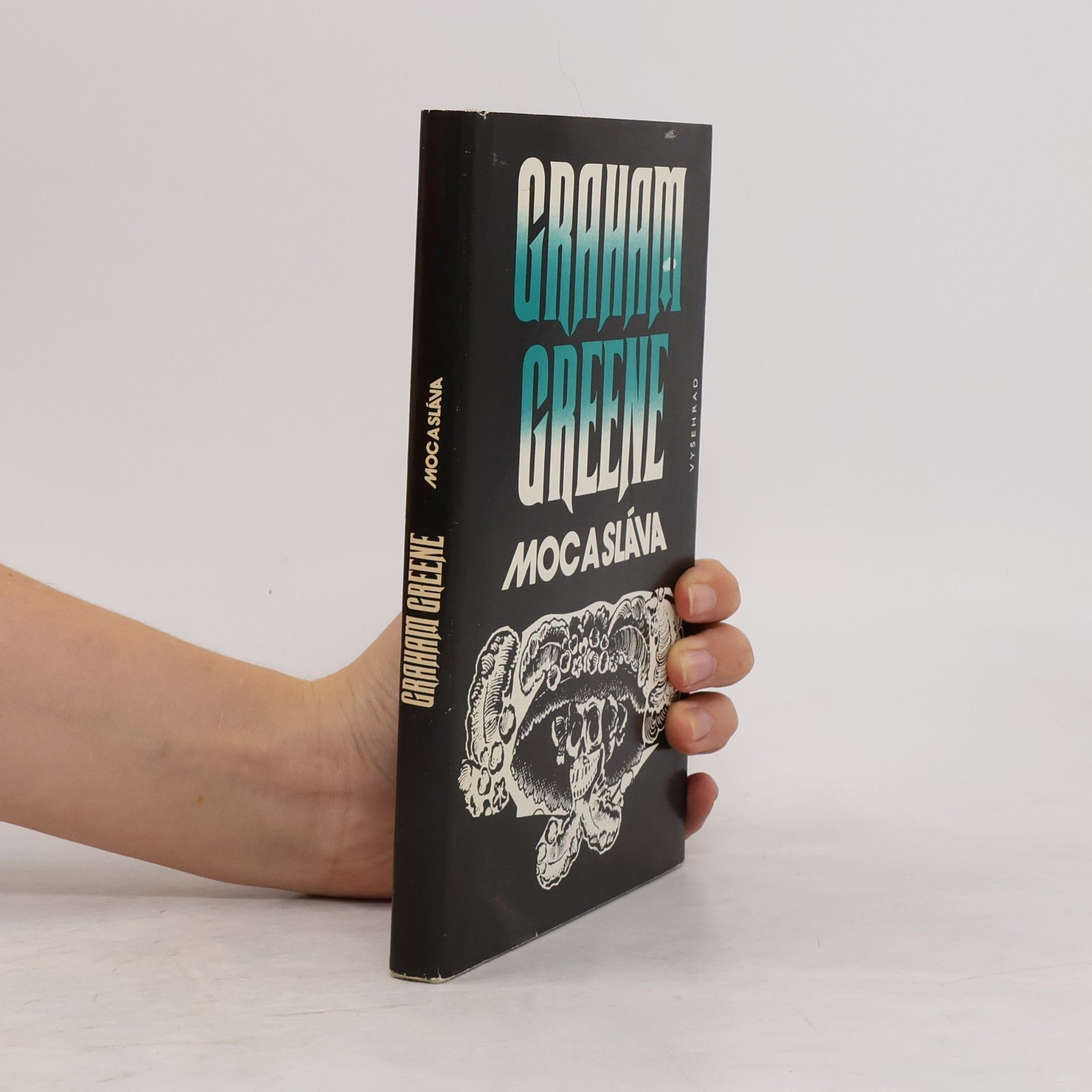 Graham Greene Moc a sláva