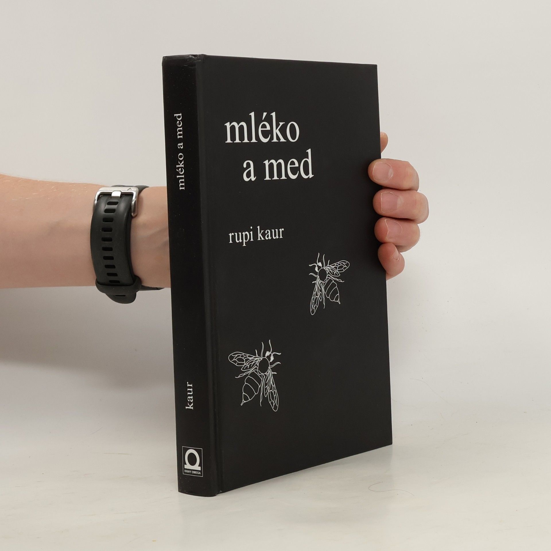 Rupi Kaur Mléko a med
