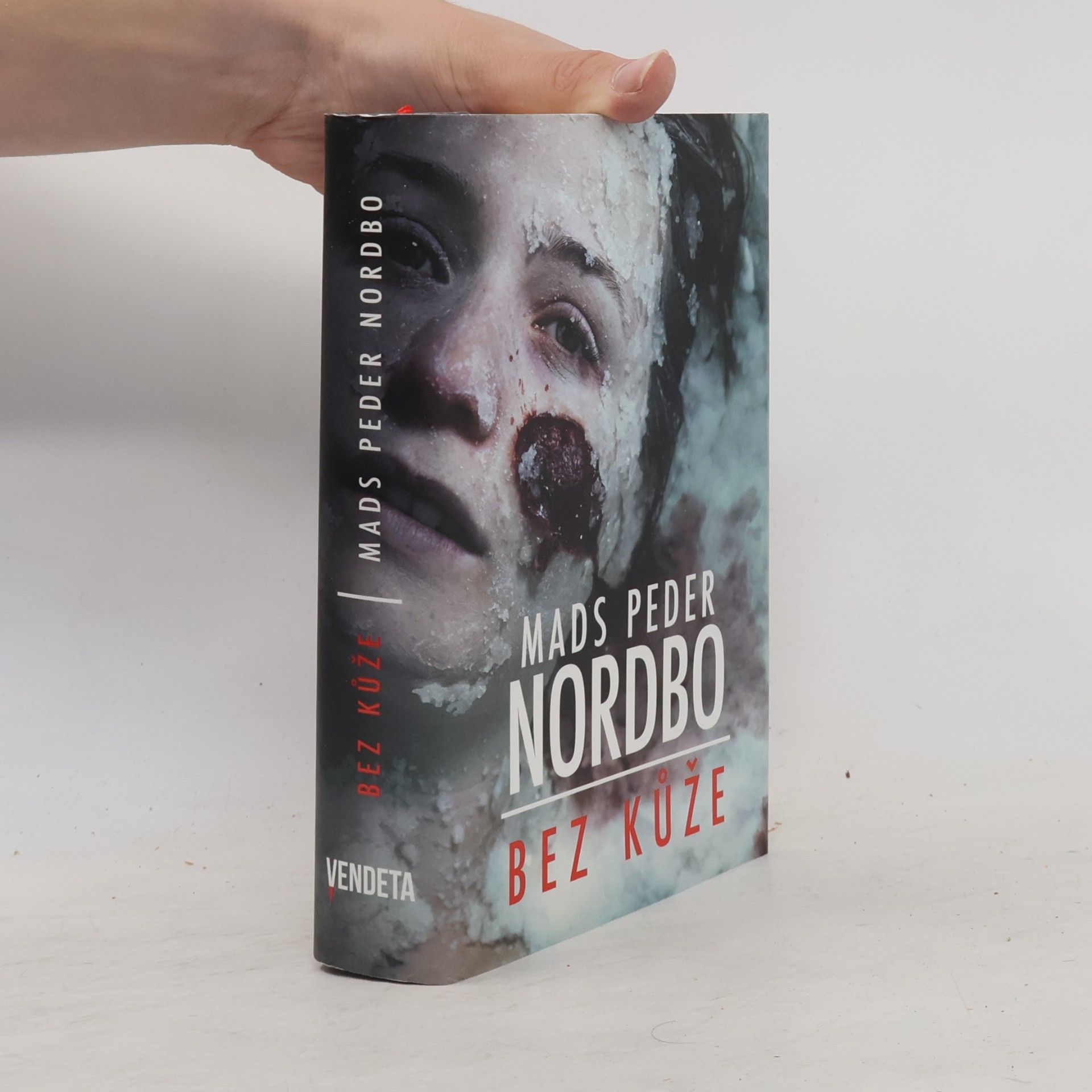 Mads Peder Nordbo Bez kůže