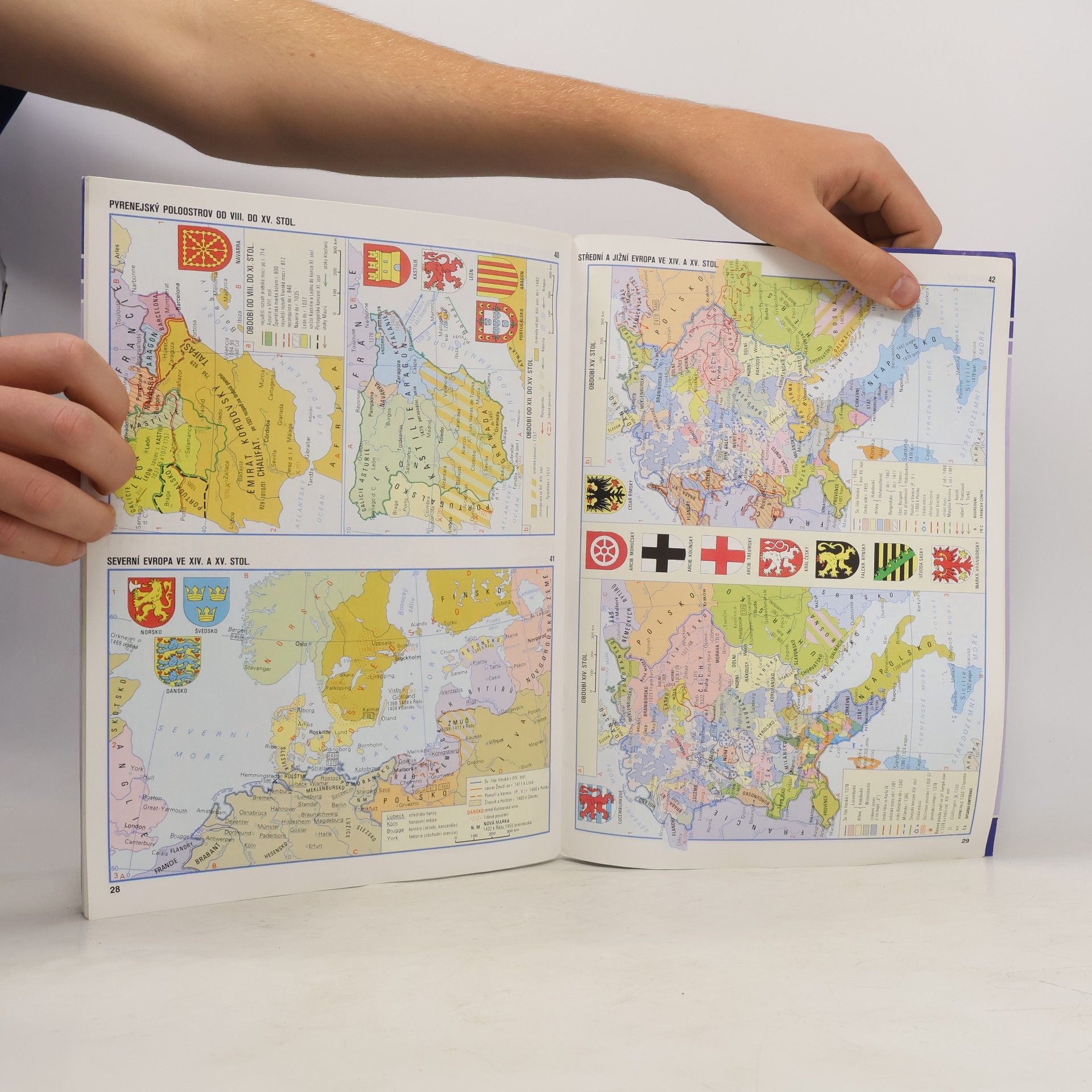 Collectif d'auteurs Atlas světových dějin. 1. díl, Pravěk - středověk