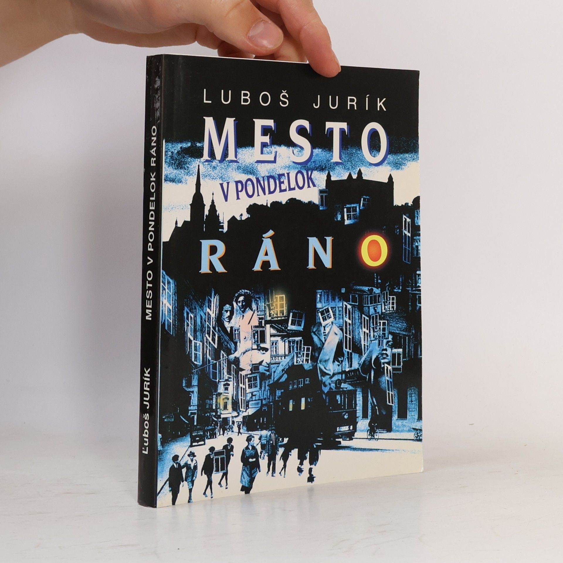 Mesto v pondelok ráno