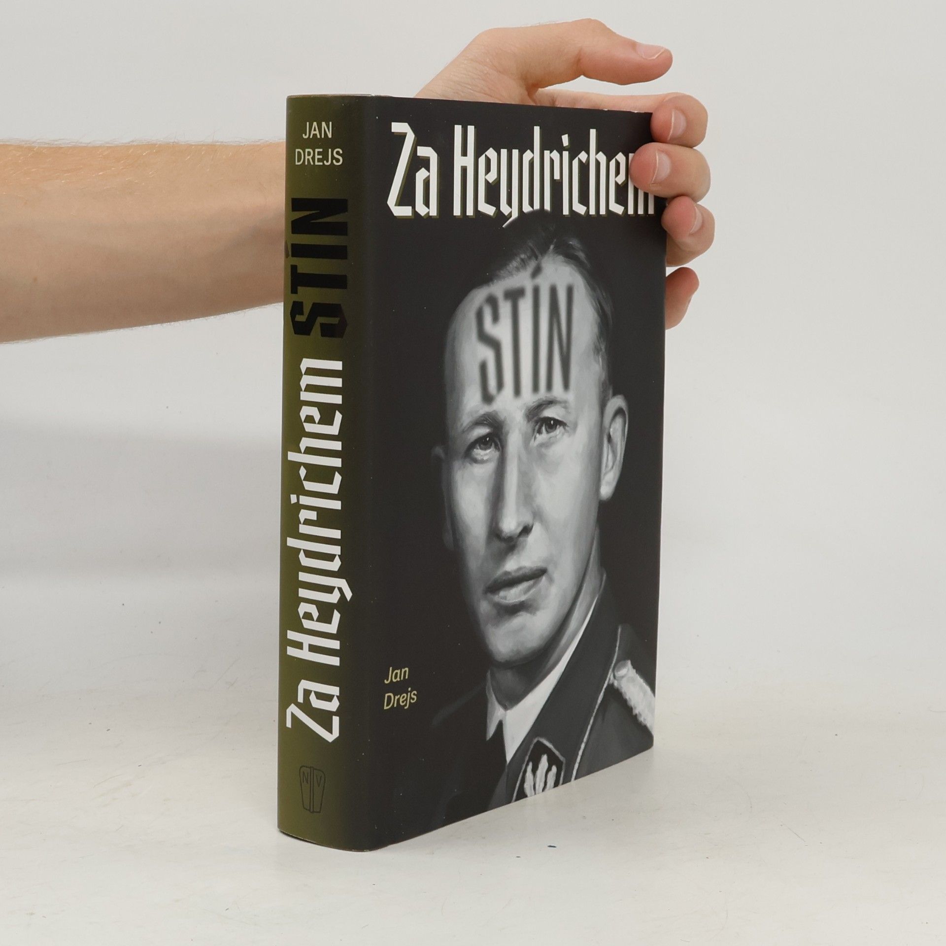Jaroslav Andrejs Za Heydrichem stín