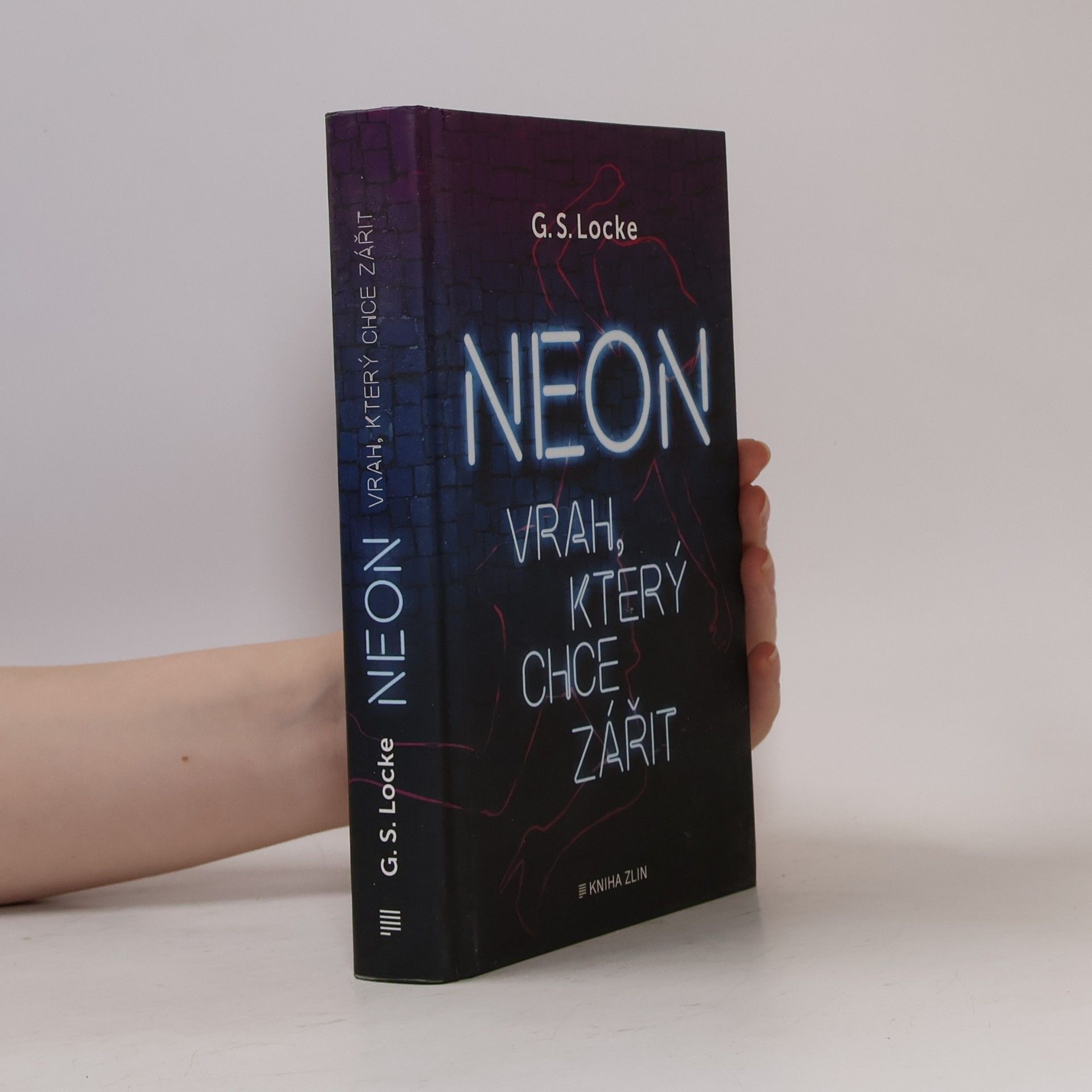 Ian Locke Neon : vrah, který chce zářit