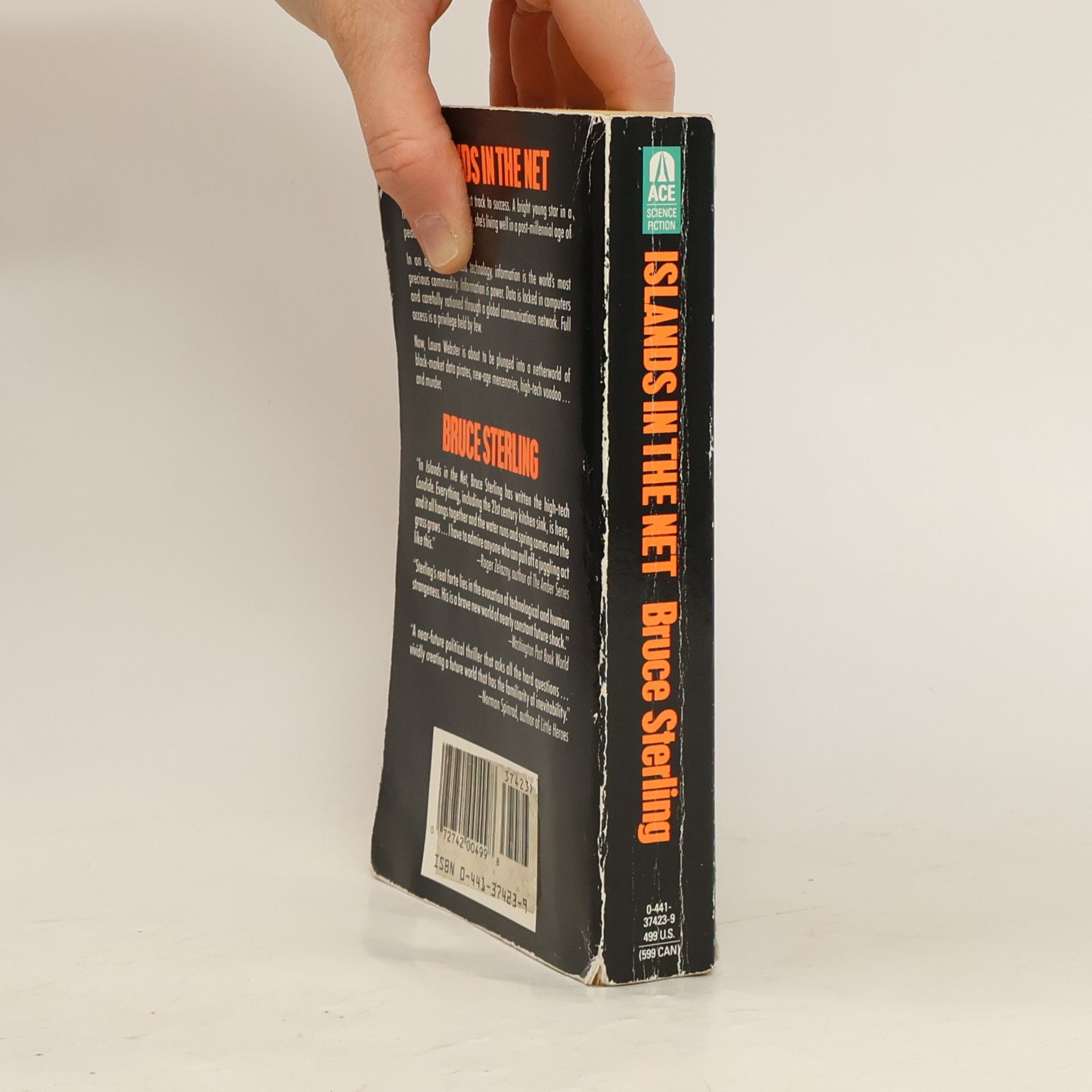 Bruce Sterling Islands in the Net