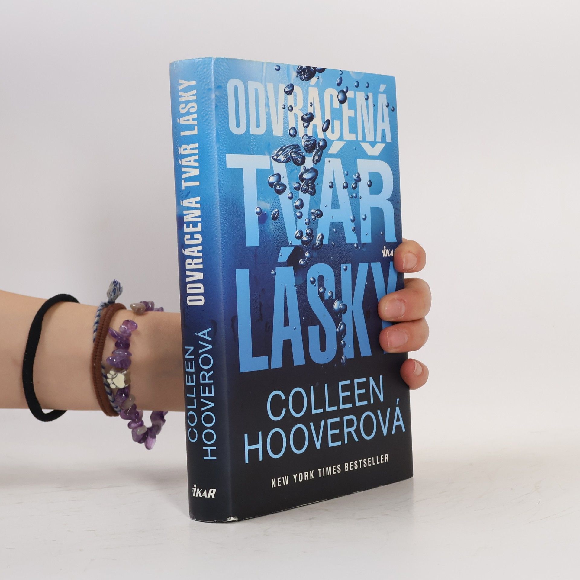 Colleen Hoover Odvrácená tvář lásky