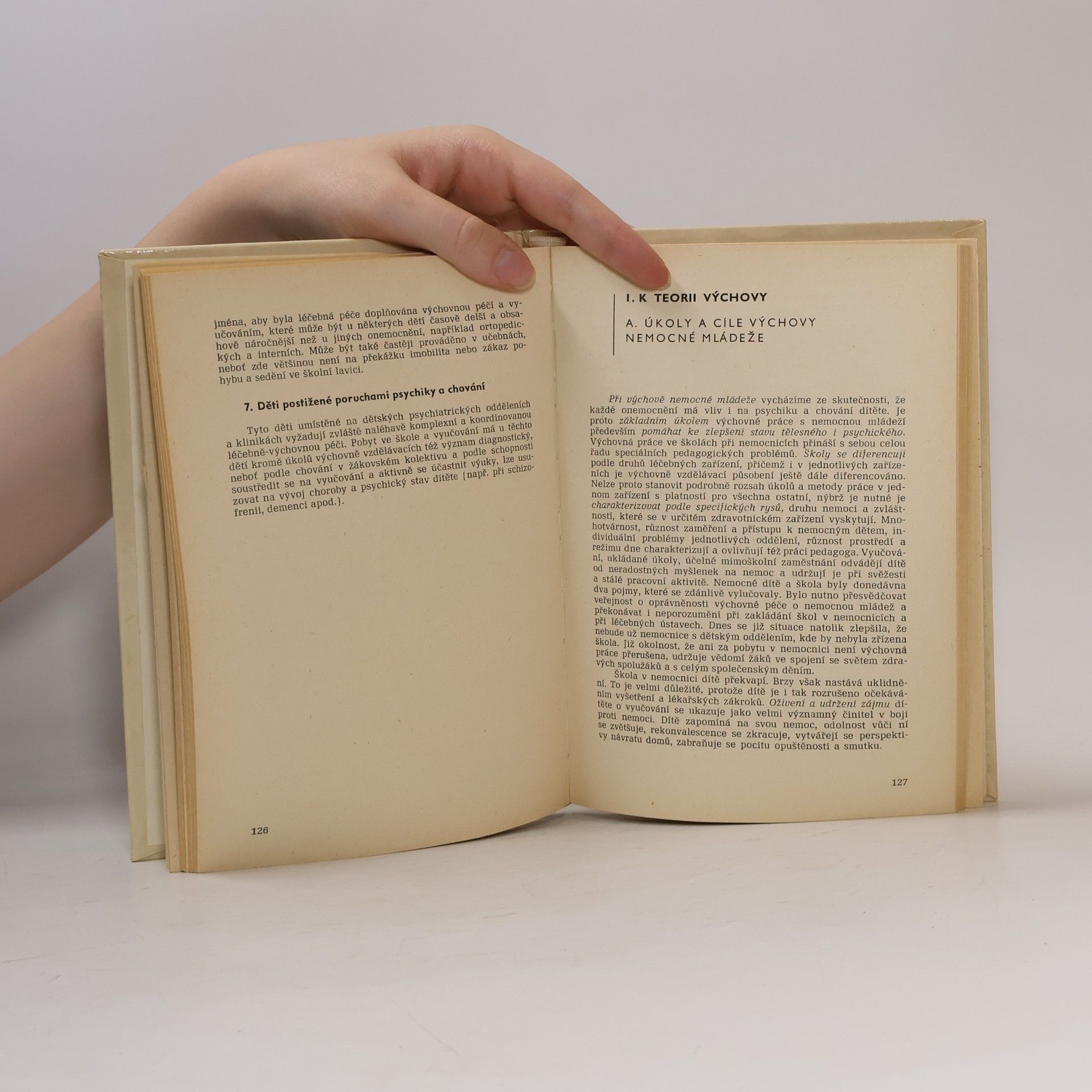 Autorenkollektiv Somatopedie. Vysokošk. učebnice speciální pedagogiky mládeže tělesně vadné, nemocné a oslabené