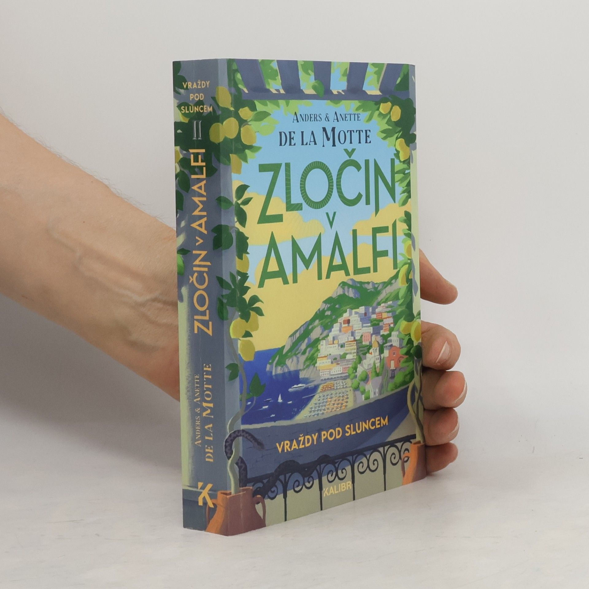 Anette De la Motte Vraždy pod sluncem II: Zločin v Amalfi