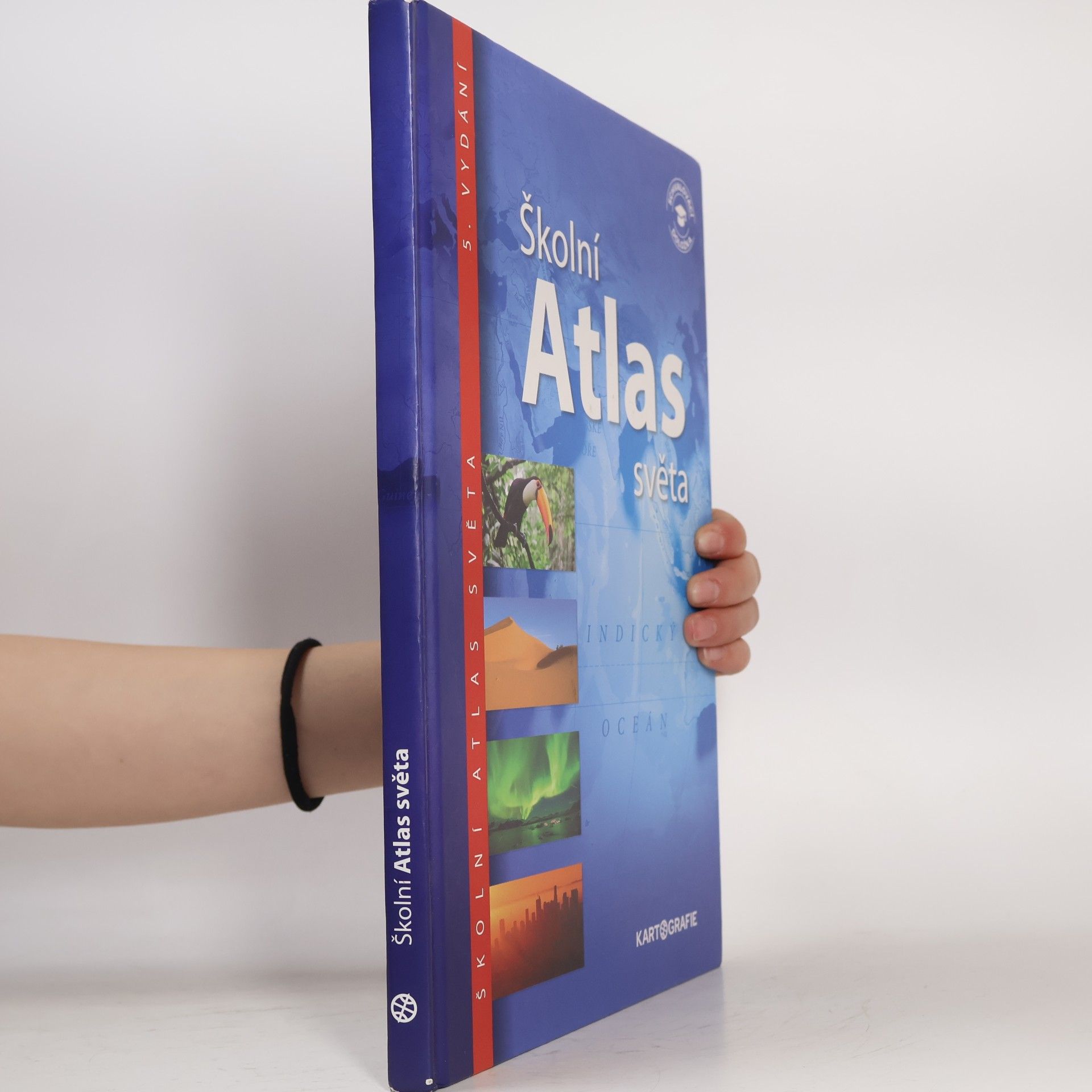 Kolektiv autorů Školní atlas světa
