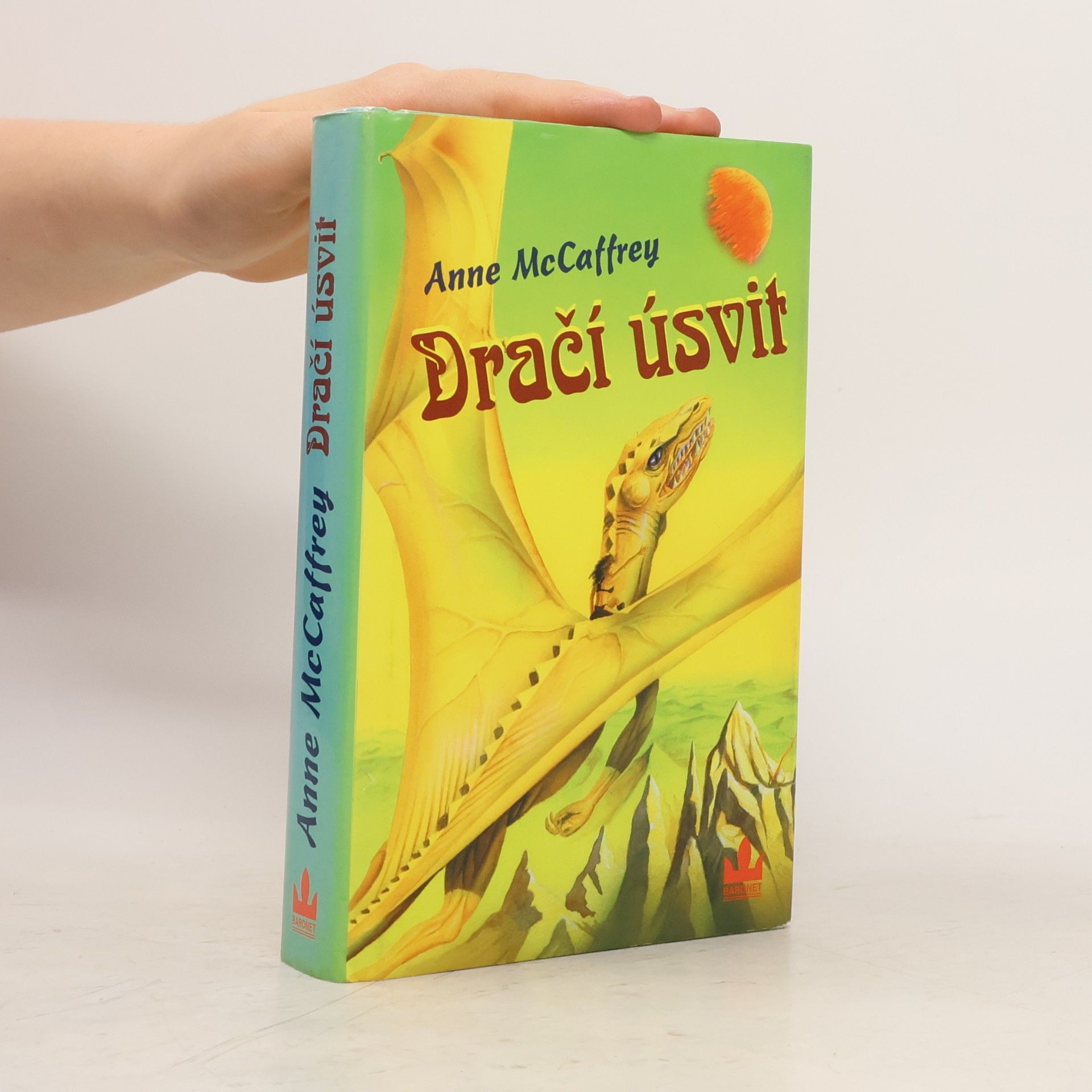 Anne McCaffrey Dračí úsvit