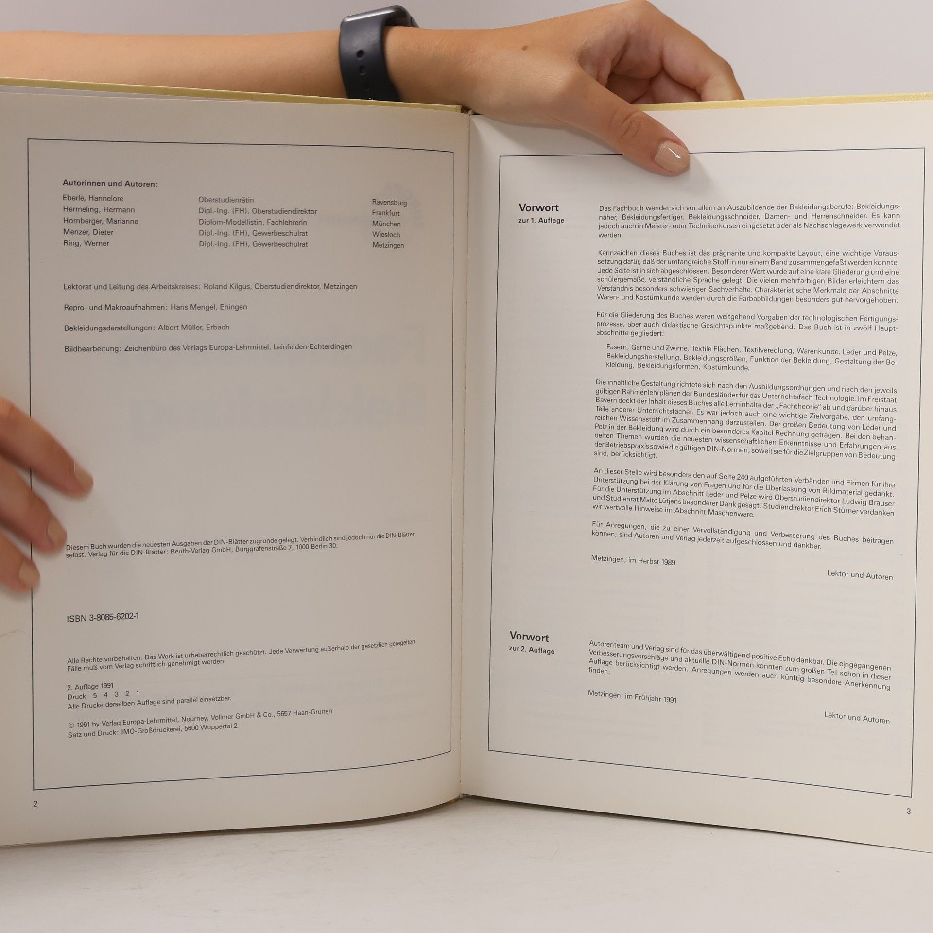 Autores varios Fachwissen Bekleidung