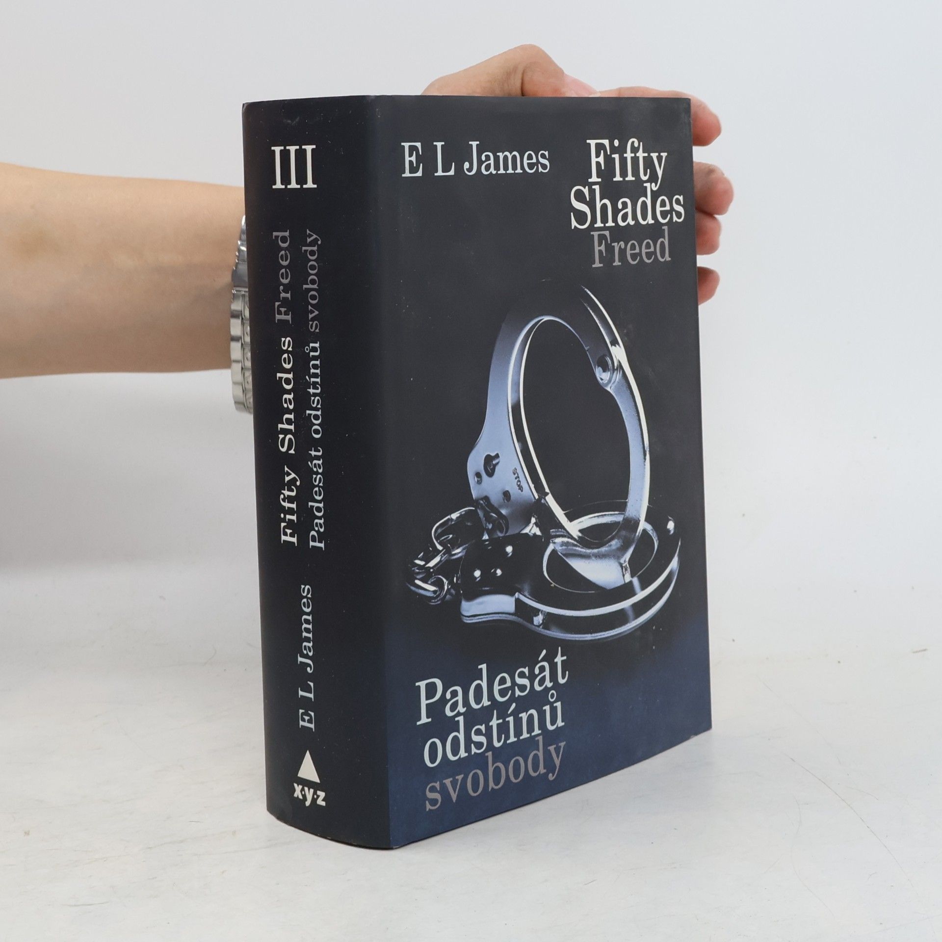 E. L. James Padesát odstínů svobody