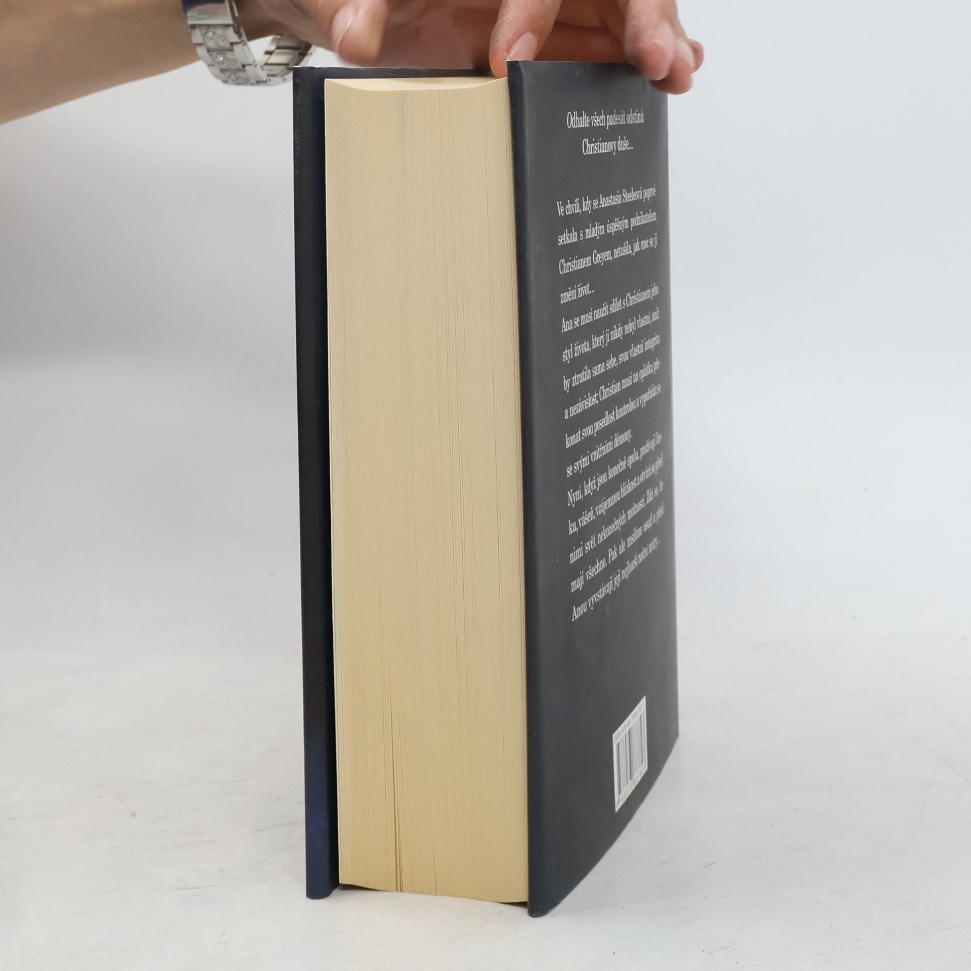 E. L. James Padesát odstínů svobody