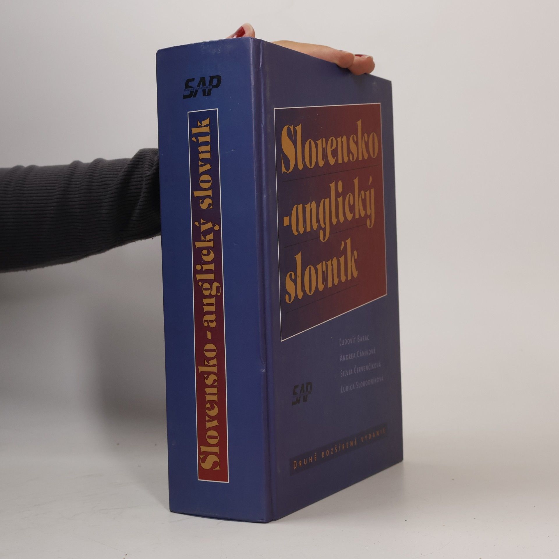 Various authors Slovensko-anglický slovník