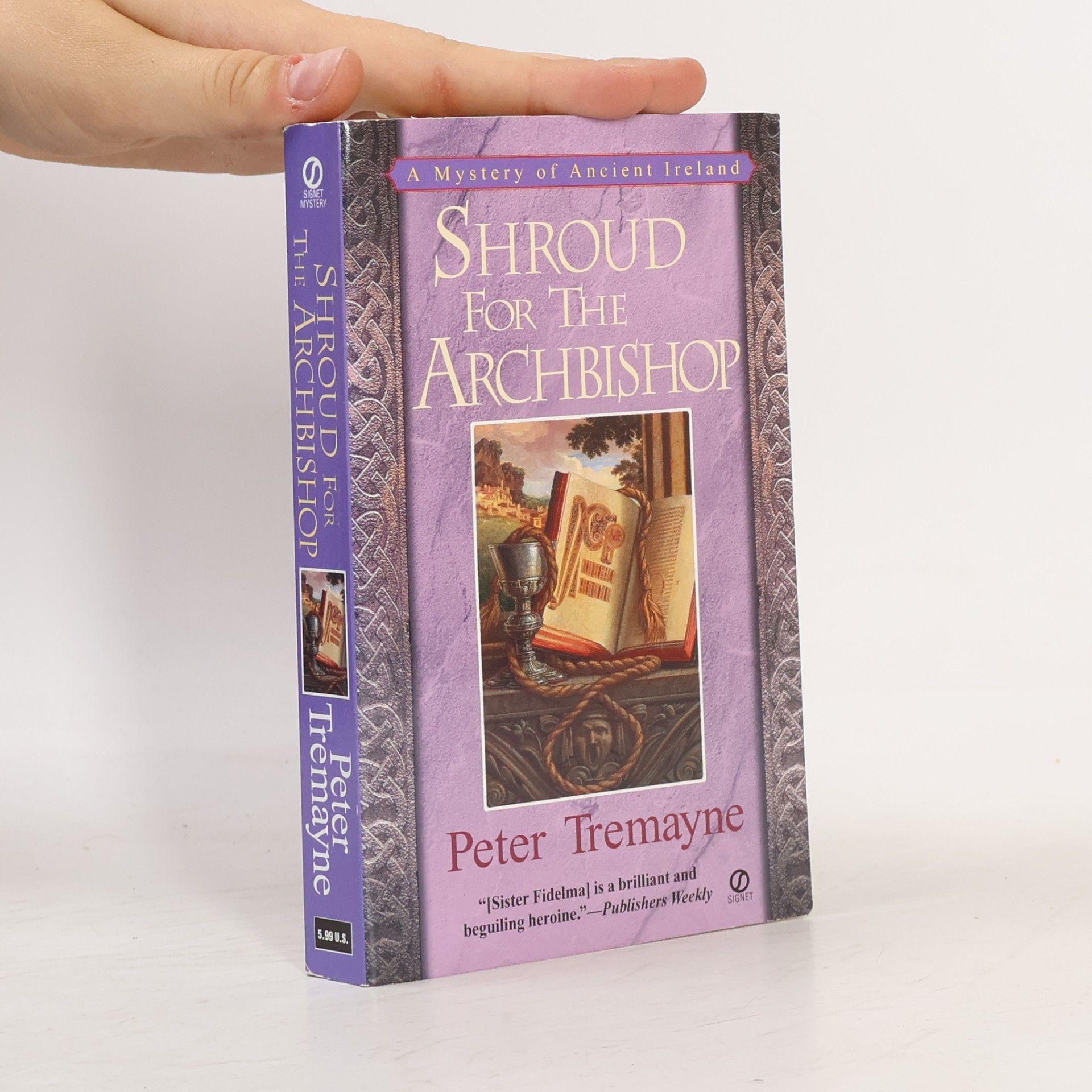 Peter Treymayne Sister Fidelma Mysteries: Shroud for the Archbishop