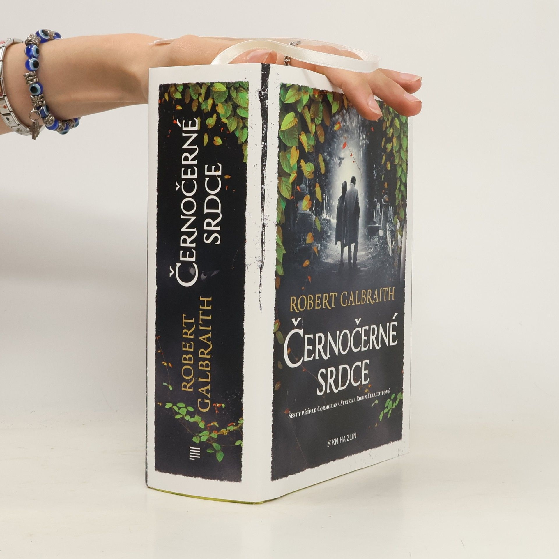 J. K. Rowling Černočerné srdce