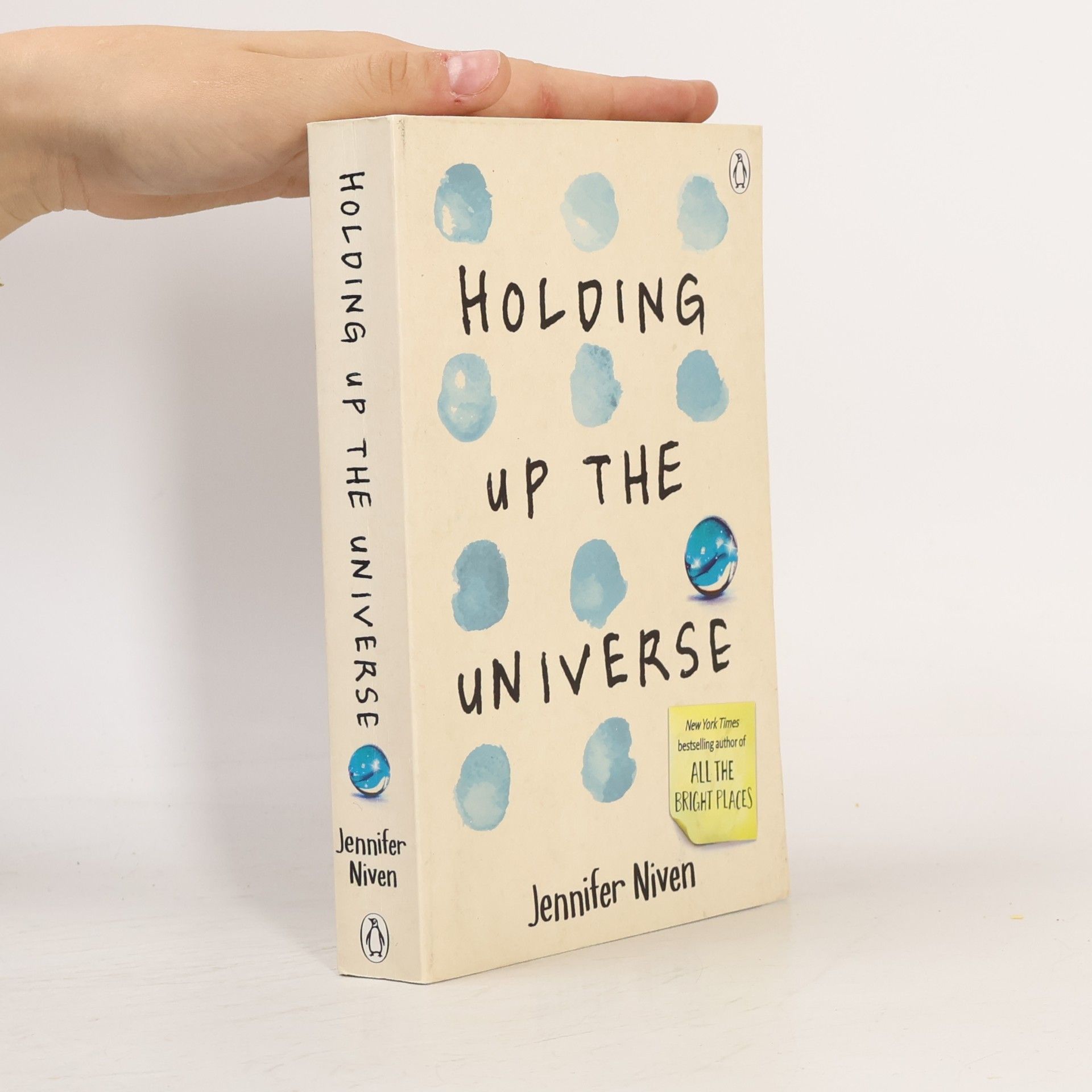 Jennifer Niven Holding Up the Universe