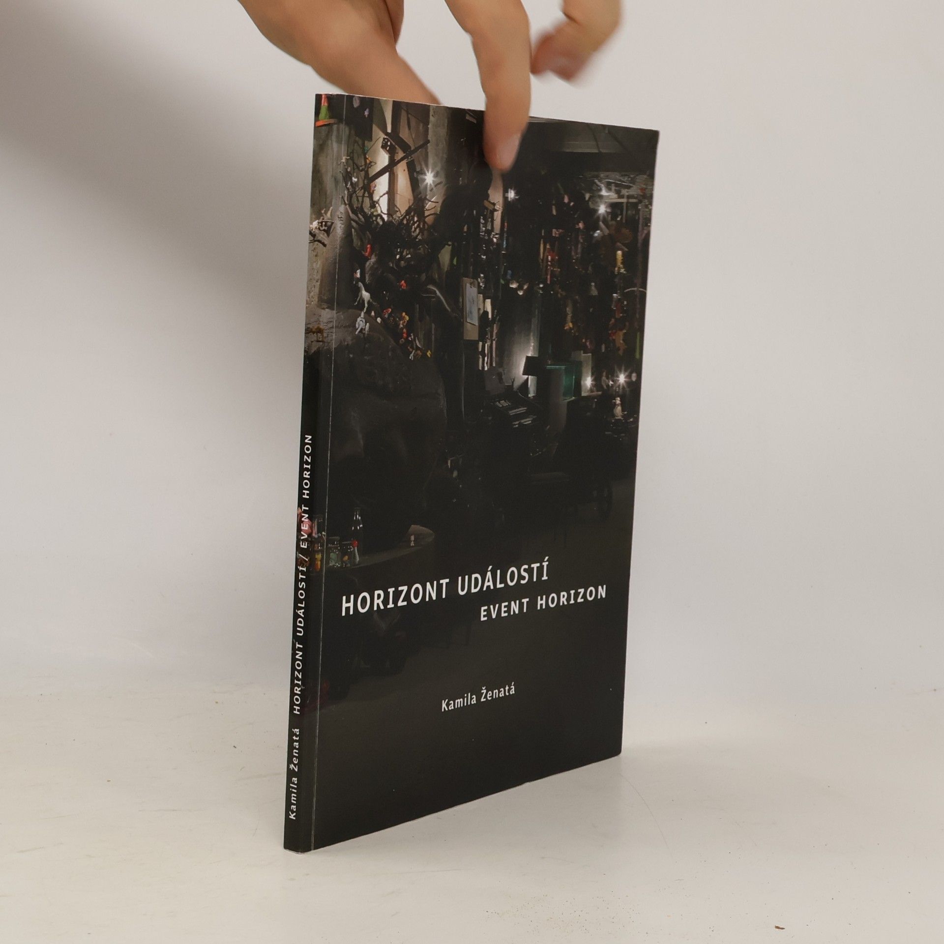 Kamila Ženatá Horizont událostí / Event Horizon: Část první
