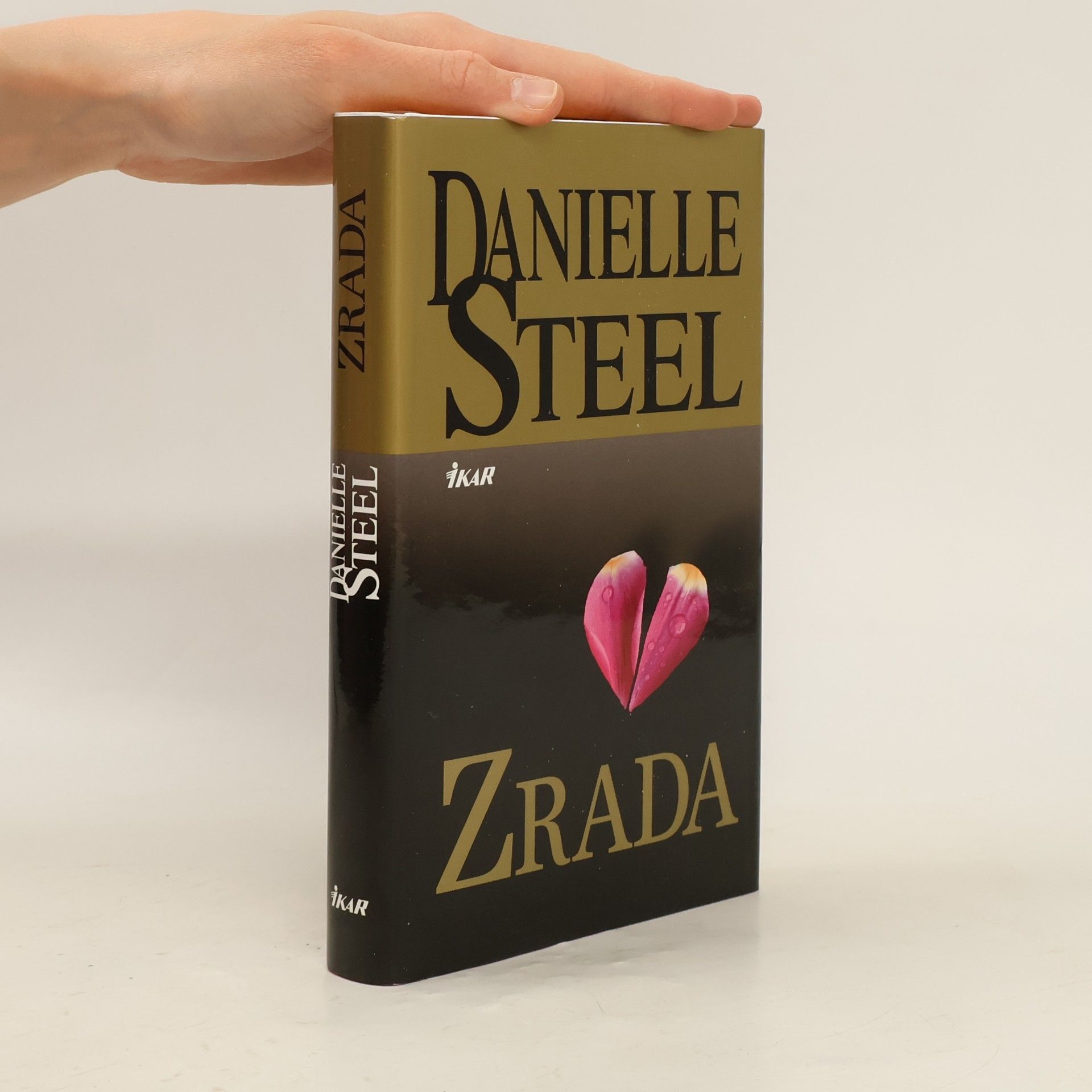 Danielle Steel Zrada