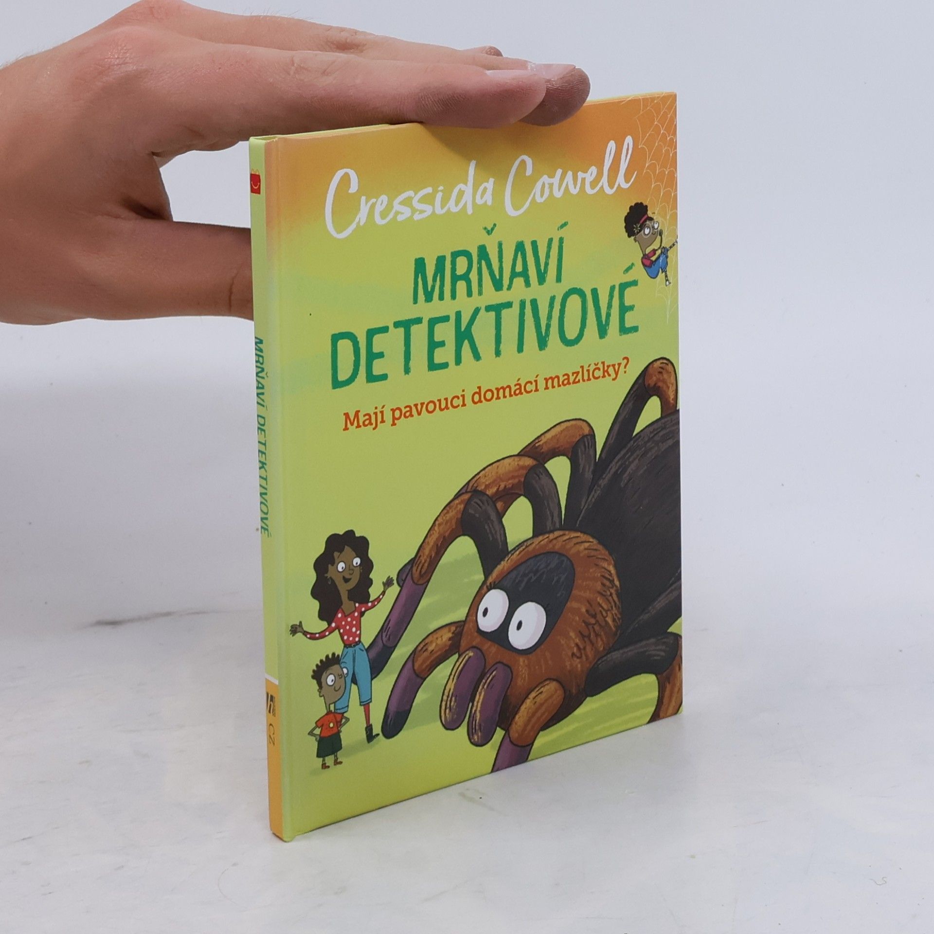 Mrňaví detektivové. Mají pavouci domácí mazlíčky?