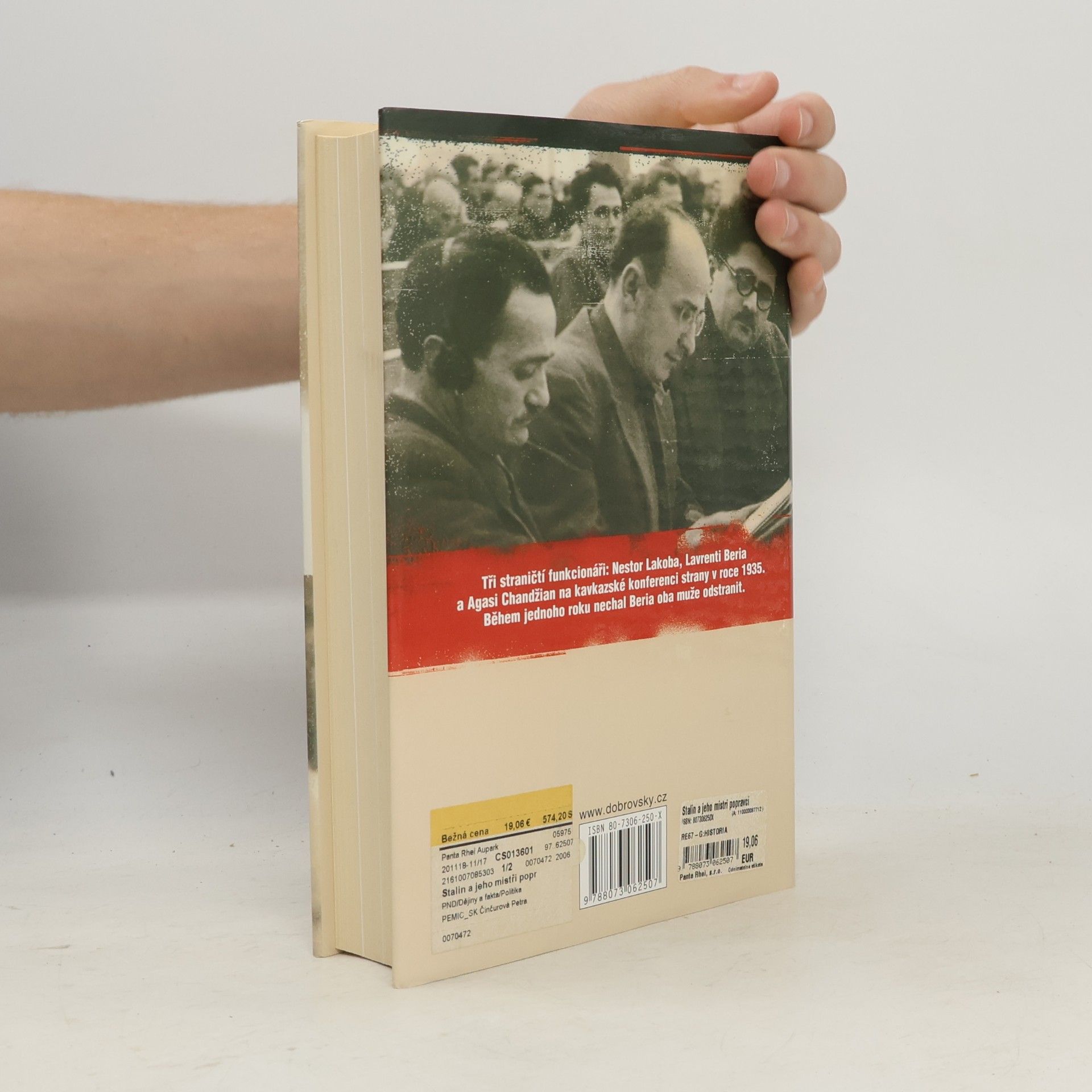 Donald Rayfield Stalin a jeho mistři popravčí : hodnověrný portrét tyrana a těch, kdo mu sloužili