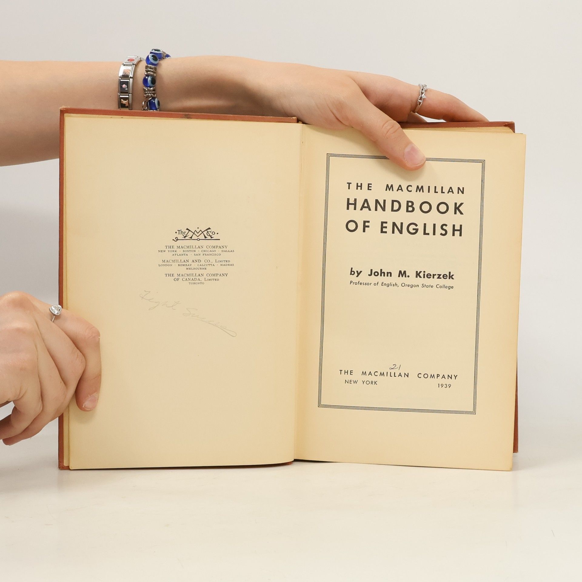 John M. Kierzek The Macmillan handbook of English