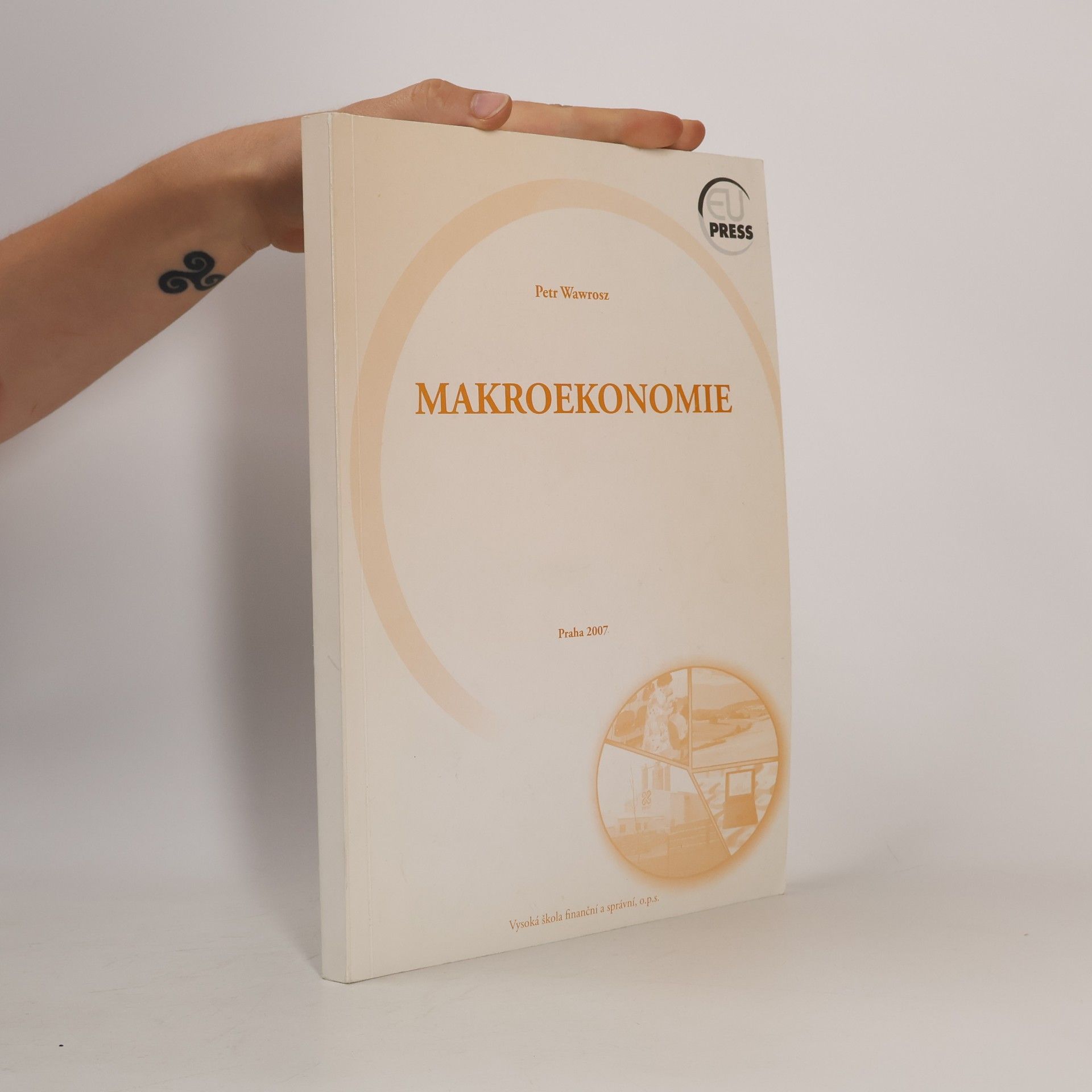 Petr Wawrosz Makroekonomie