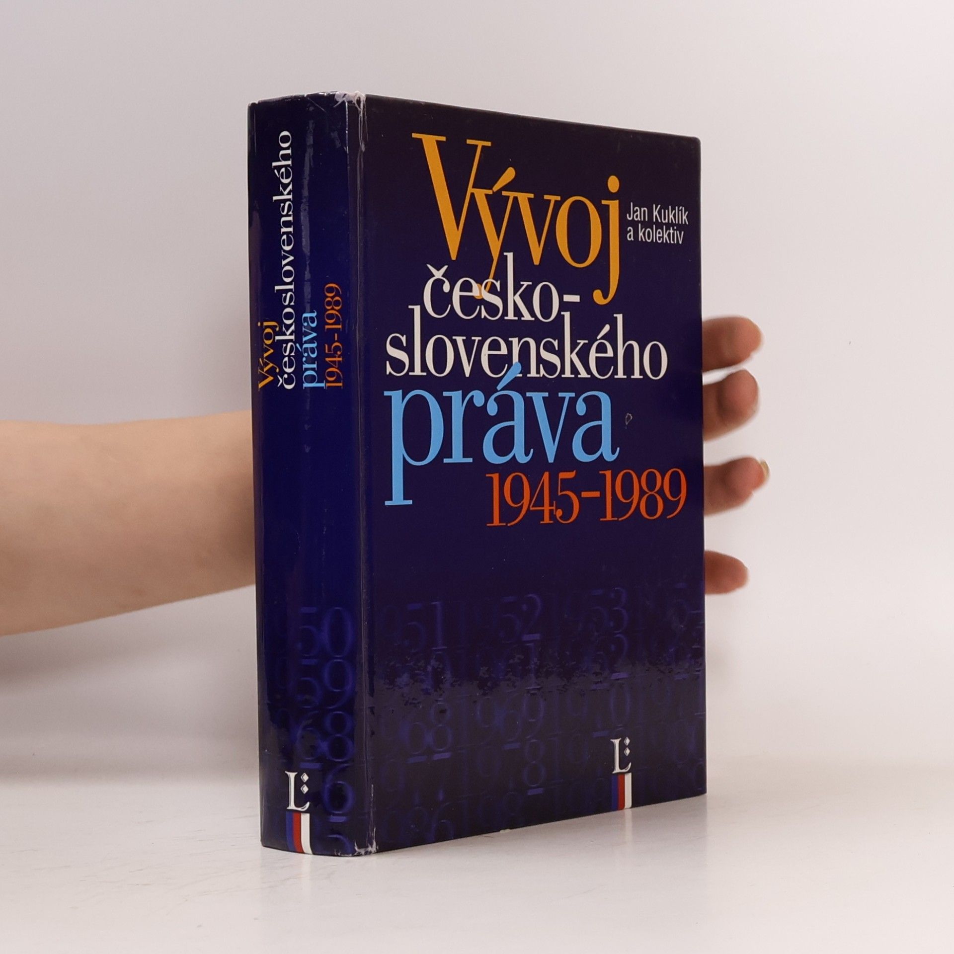 Jan Kuklík ml. Vývoj československého práva 1945-1989